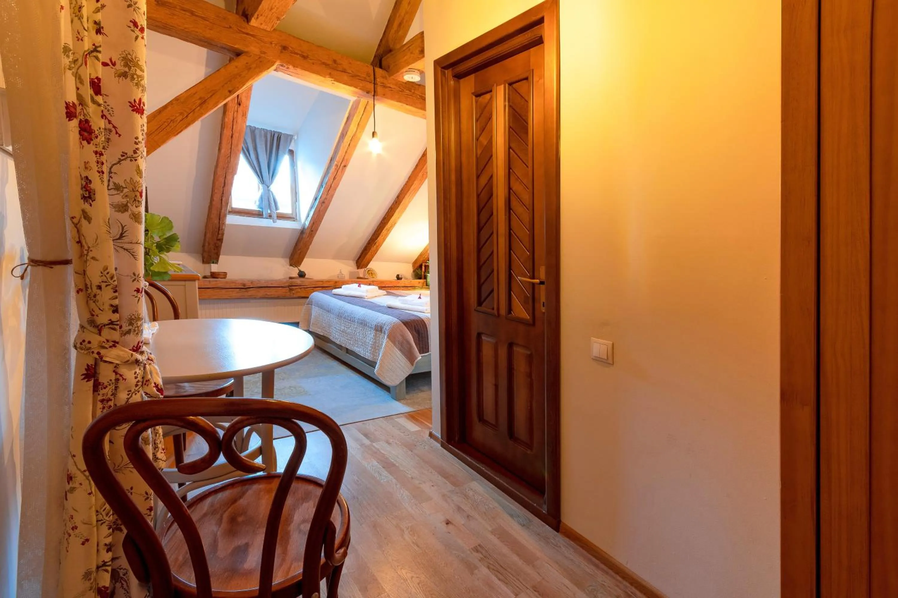 Bedroom, Bed in Wood House Republicii