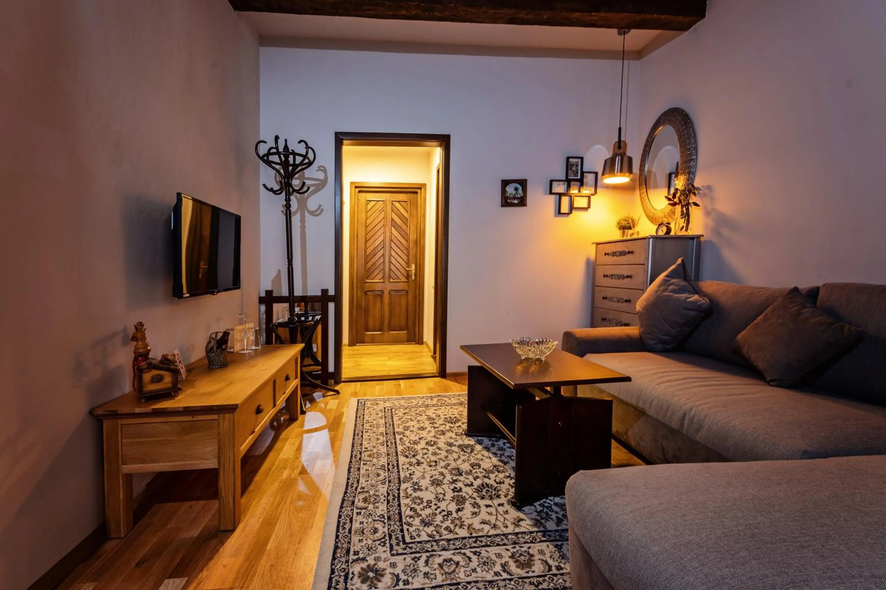 TV and multimedia in Wood House Republicii