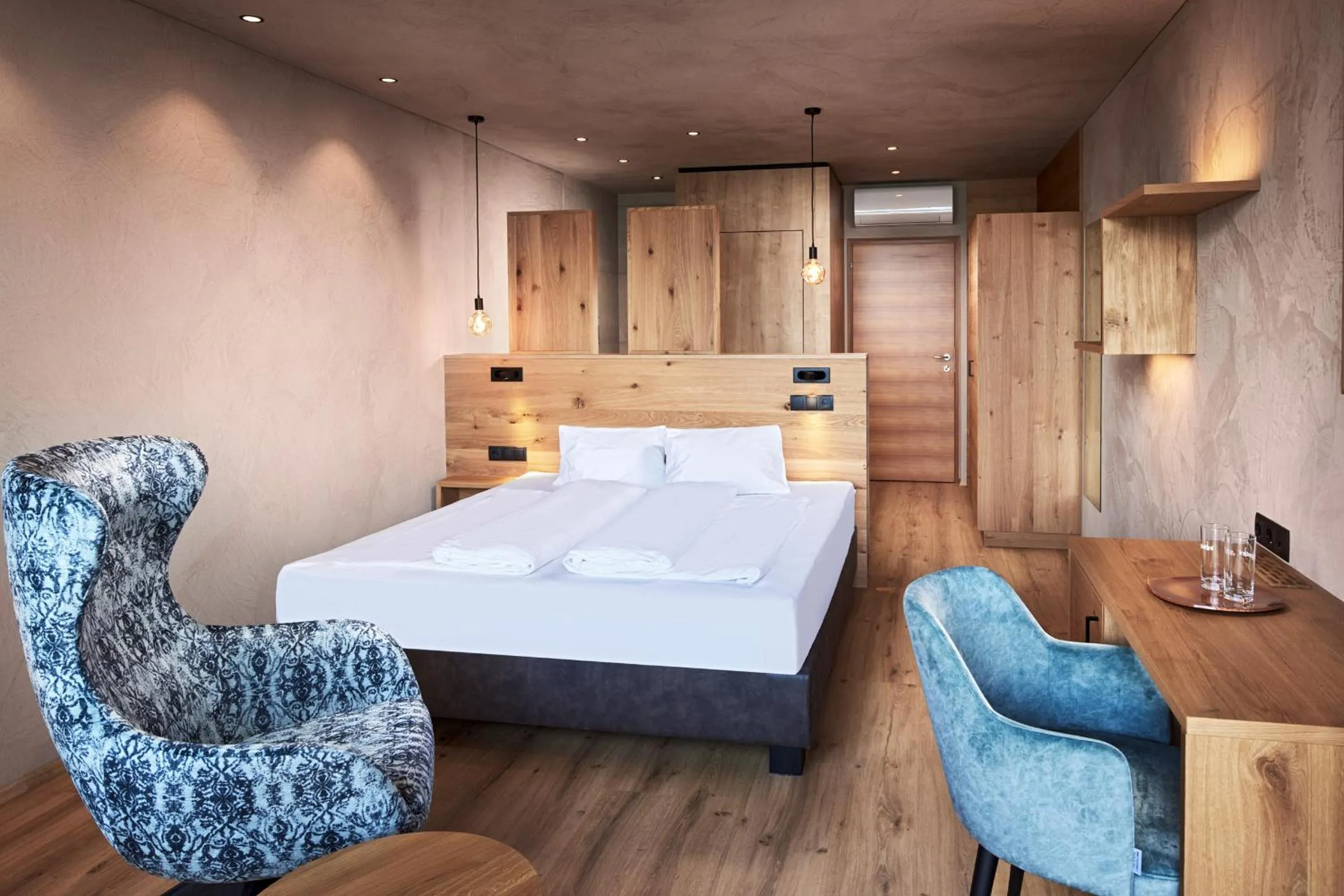 Photo of the whole room, Bed in Hotel-Garni Ehrenfels