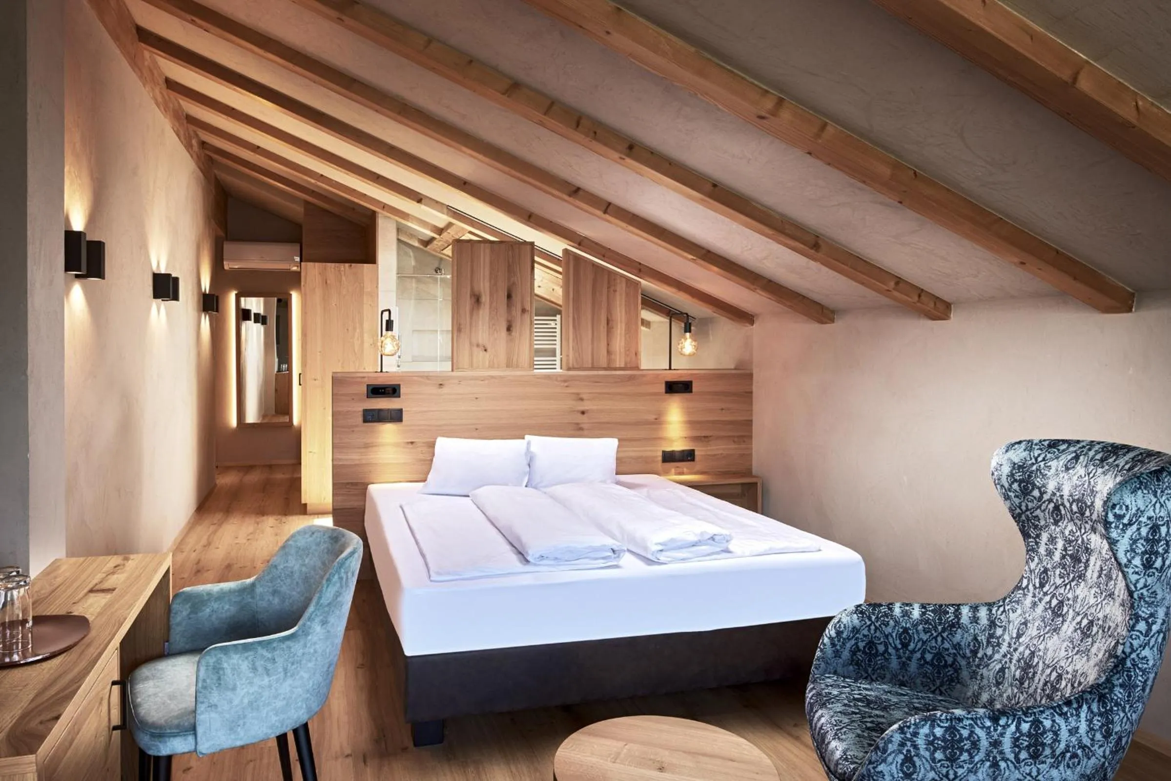 Photo of the whole room, Bed in Hotel-Garni Ehrenfels