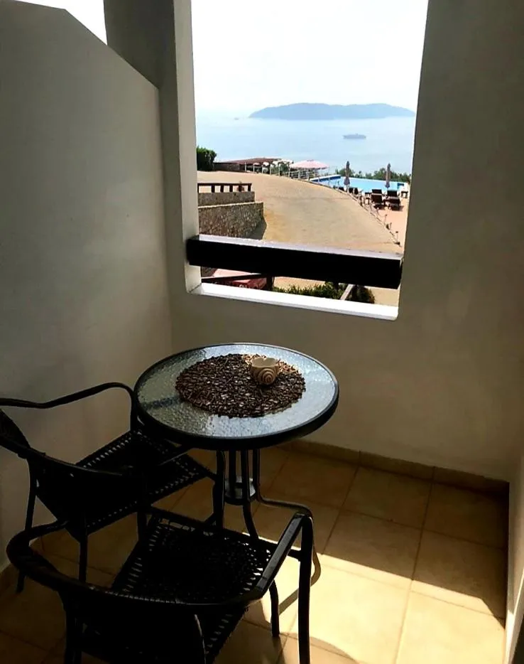 Day in GoldenHill Studios&apartments