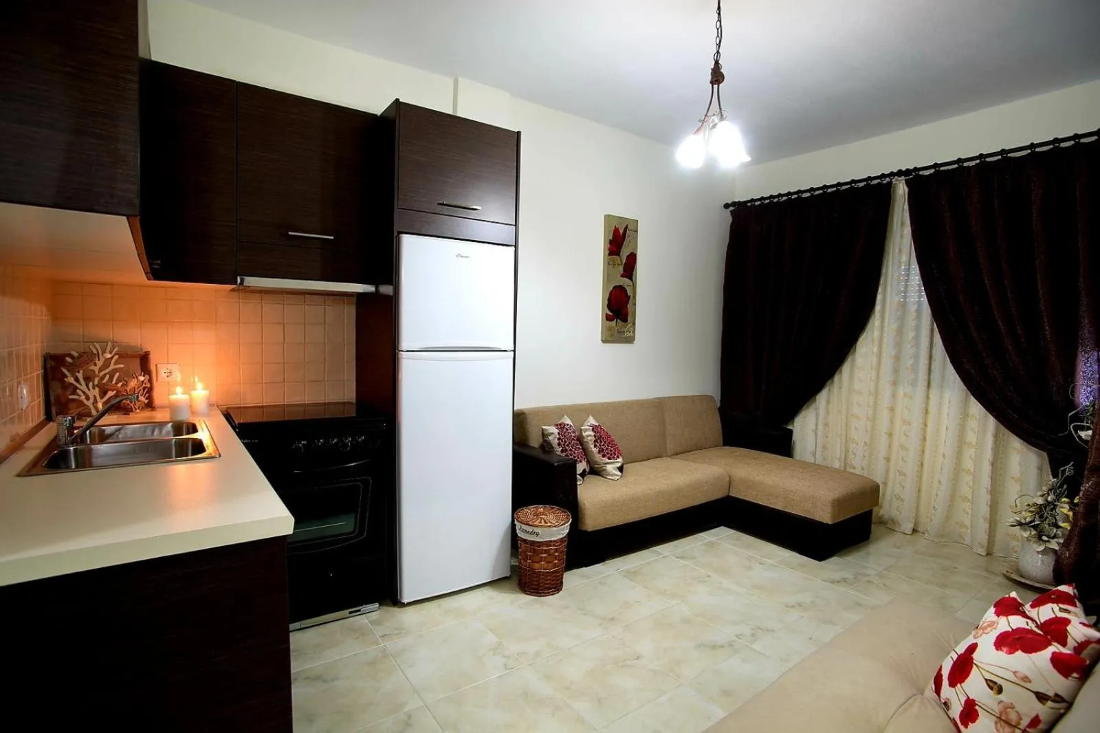 Kitchen or kitchenette in GoldenHill Studios&apartments
