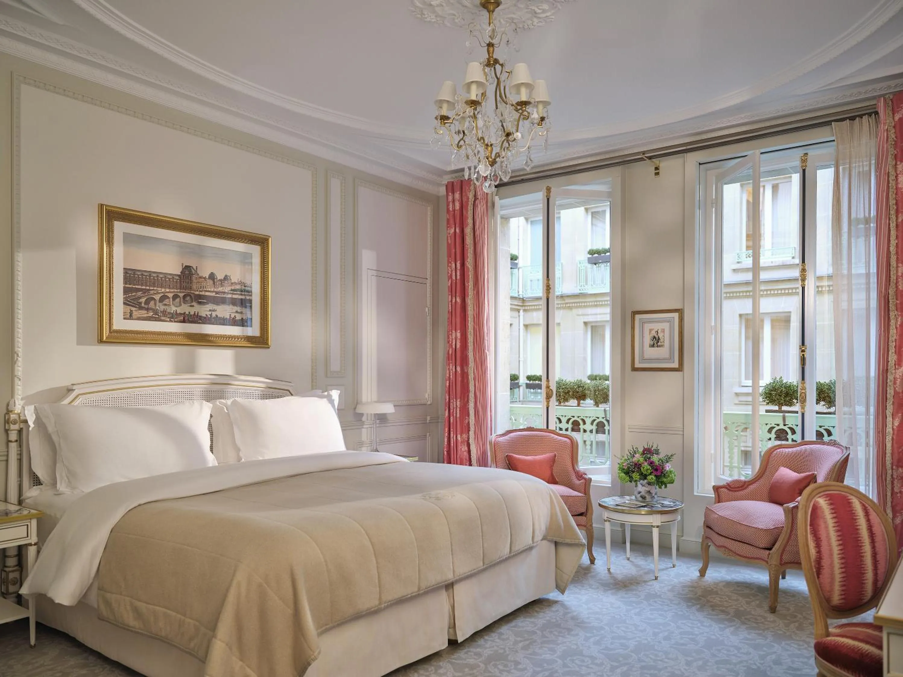 Bed in Le Meurice – Dorchester Collection