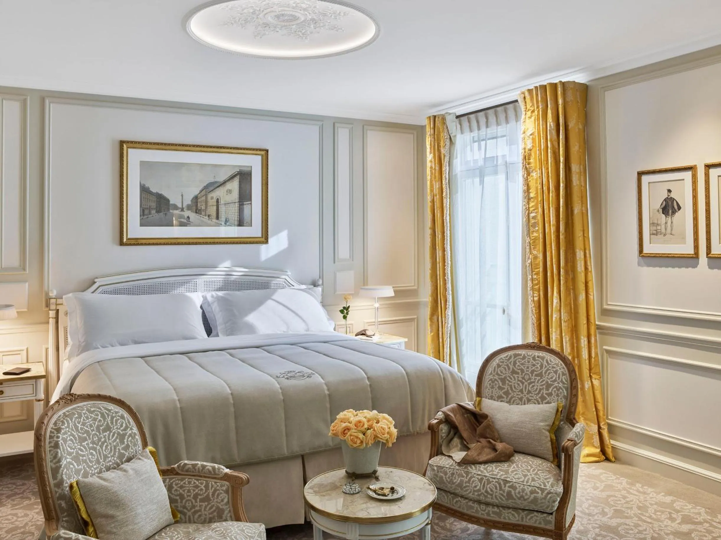 Bed in Le Meurice – Dorchester Collection