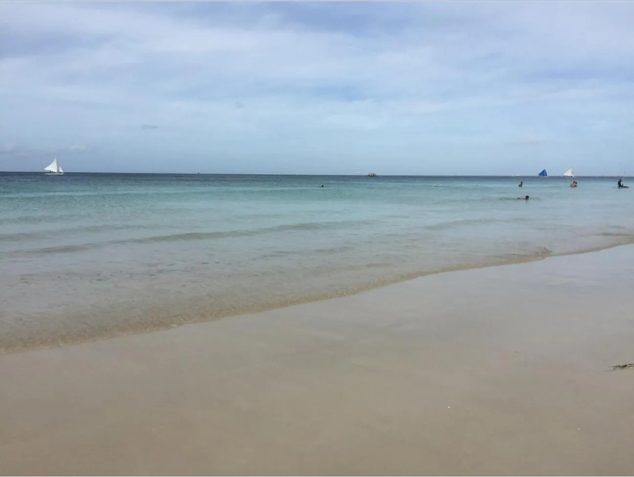 Beach in Nigi Nigi Nu Noos 'e' Nu Nu Noos