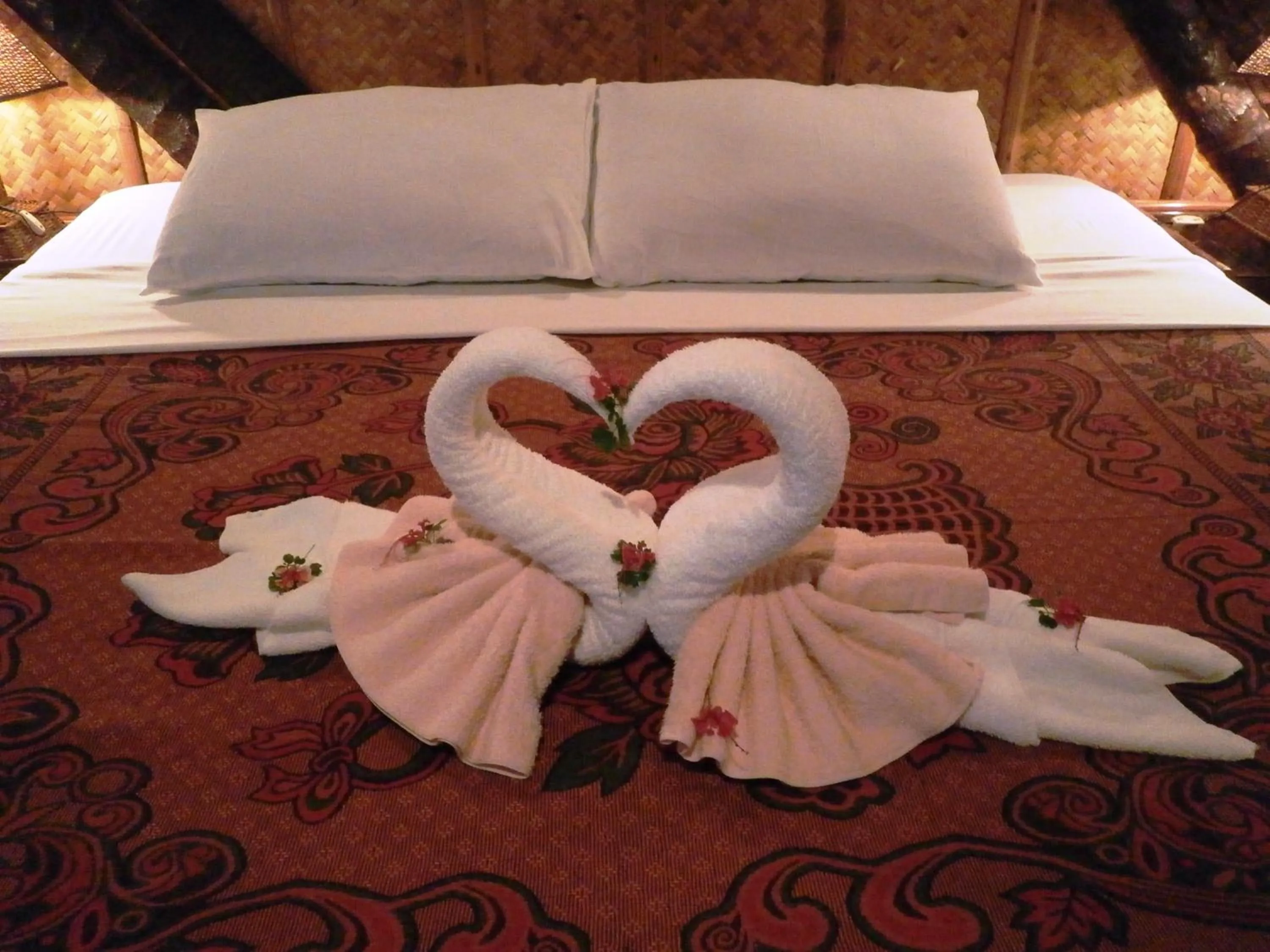 Decorative detail, Bed in Nigi Nigi Nu Noos 'e' Nu Nu Noos