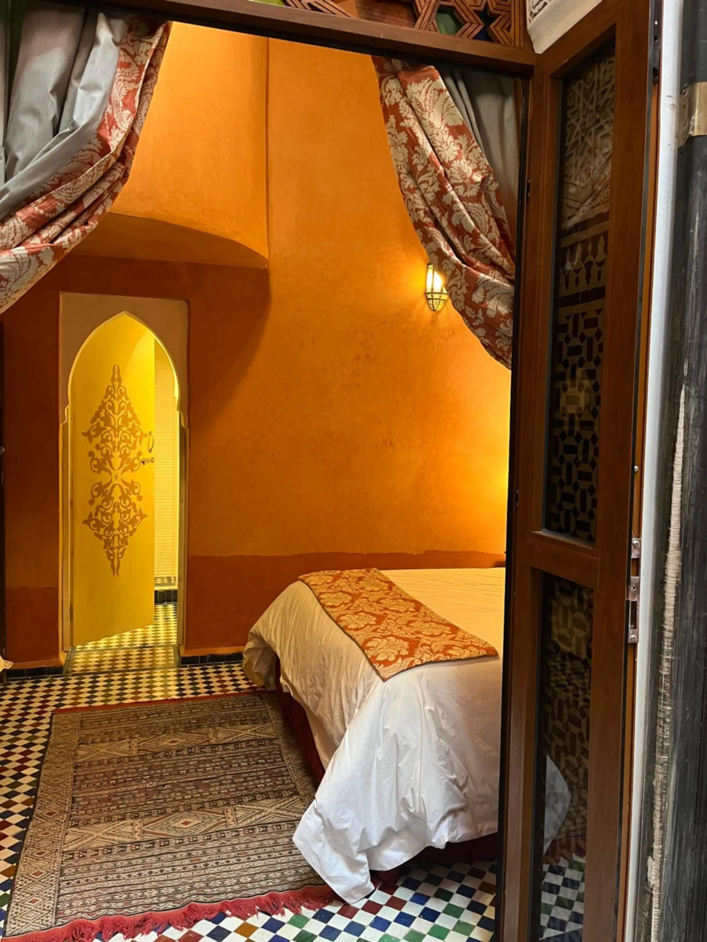 Photo of the whole room, Bed in Dar Anebar