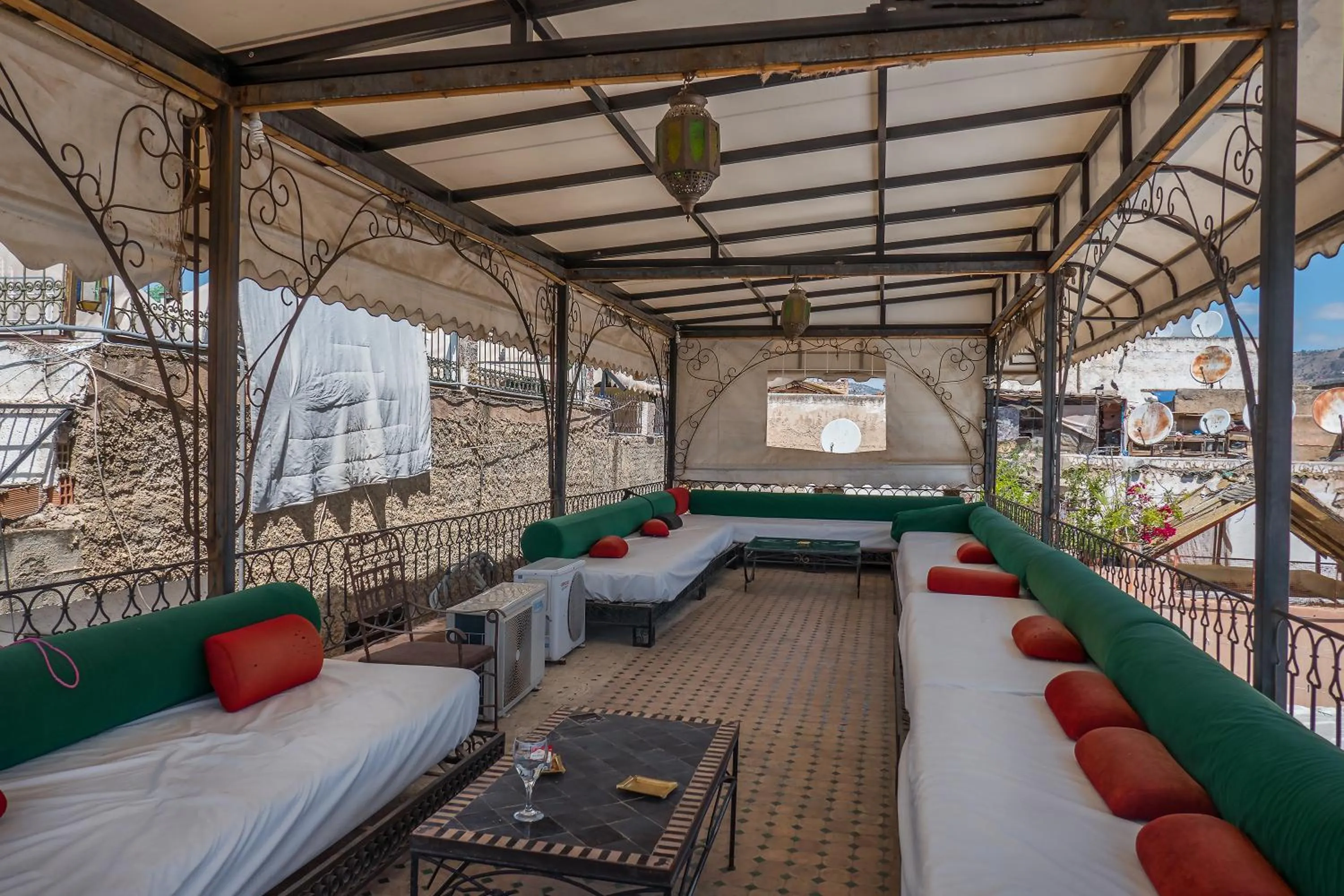 Patio, Bed in Dar Anebar