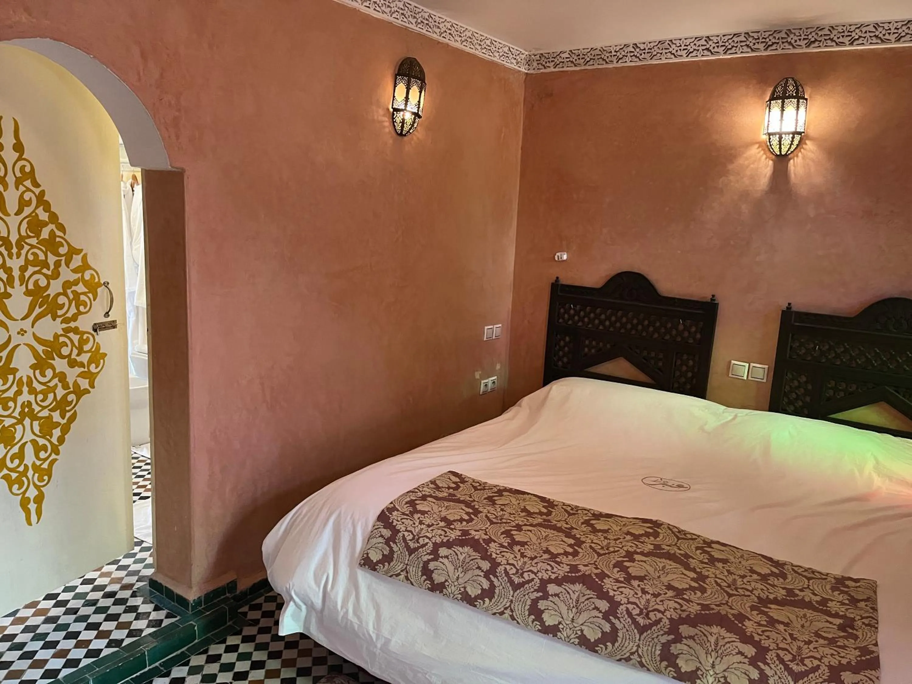 Photo of the whole room, Bed in Dar Anebar