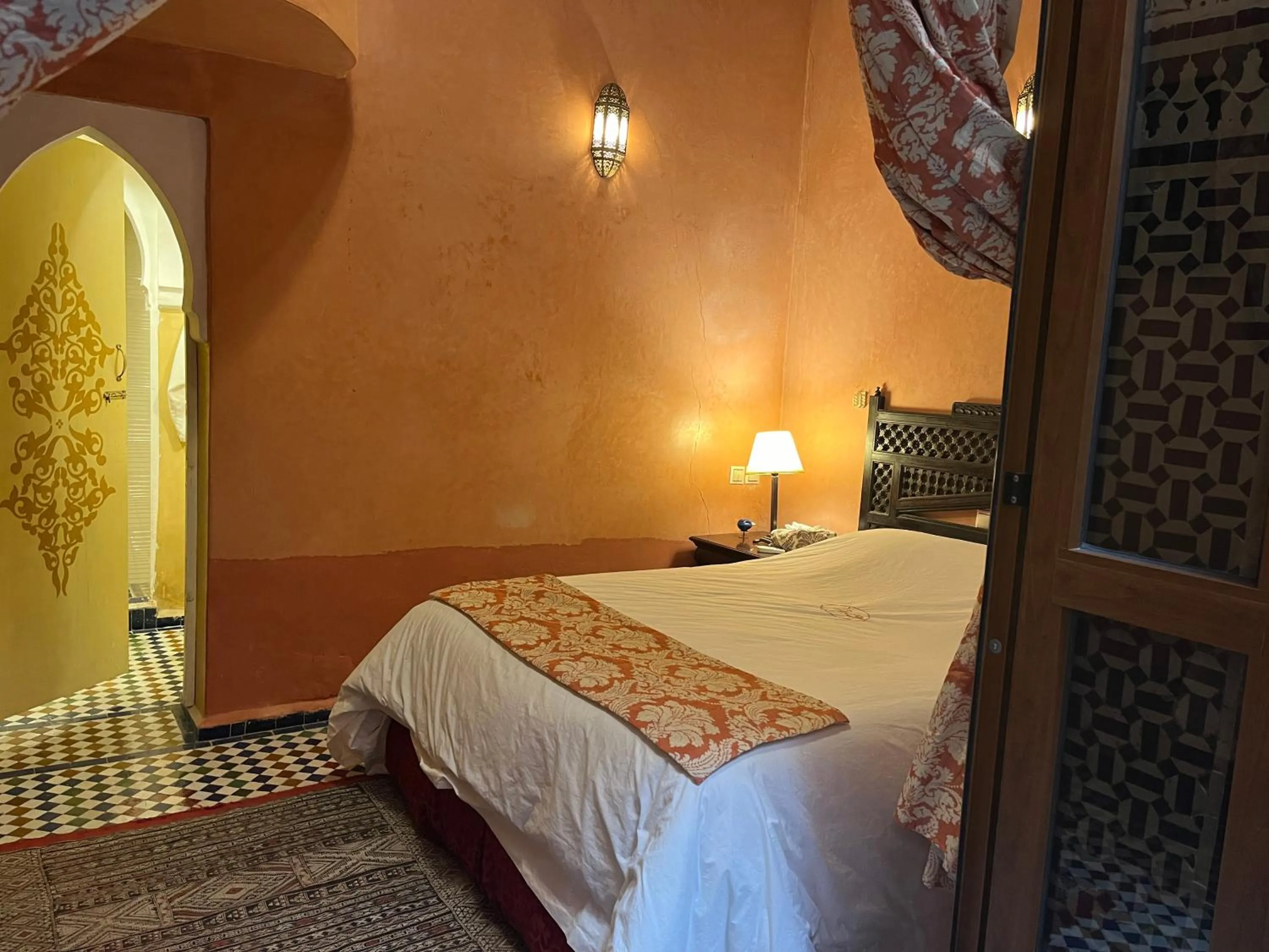 Photo of the whole room, Bed in Dar Anebar