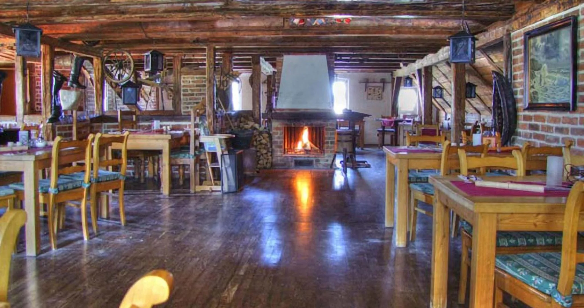 Restaurant/places to eat in Hotel & Gasthof Zur Linde