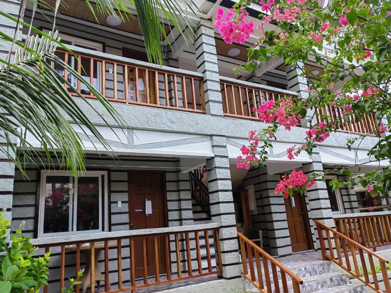 Property building in Nigi Nigi Too Beach Resort