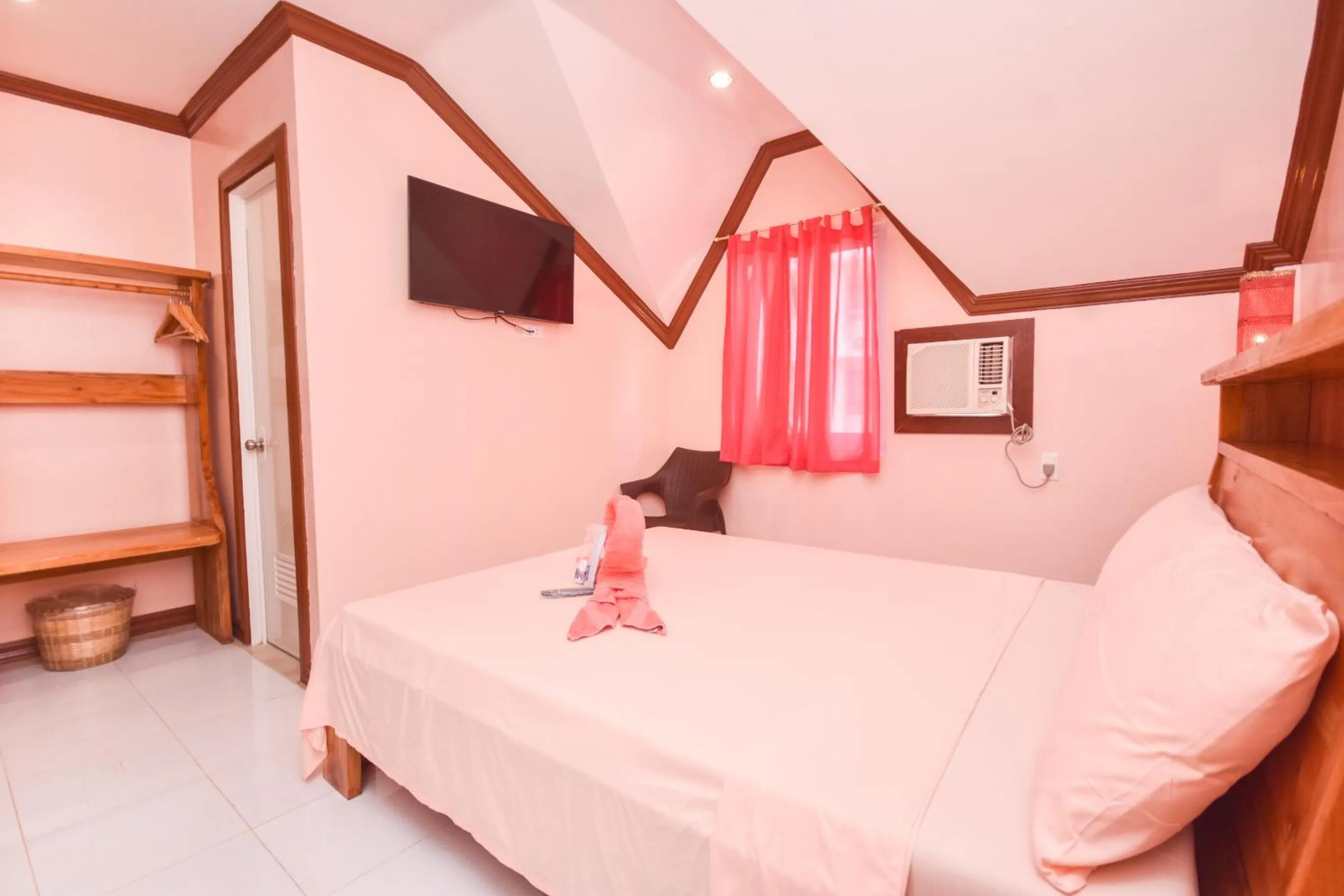 Bed in Nigi Nigi Too Beach Resort