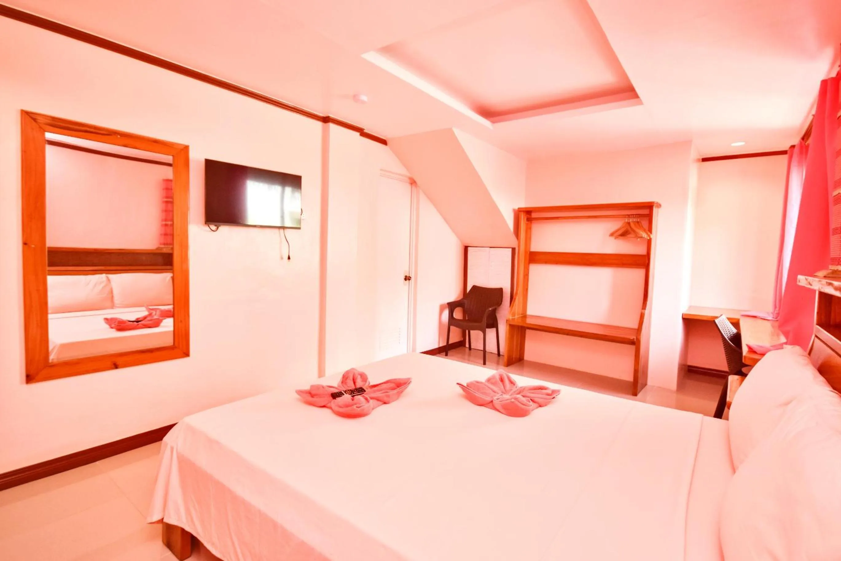 Bed in Nigi Nigi Too Beach Resort