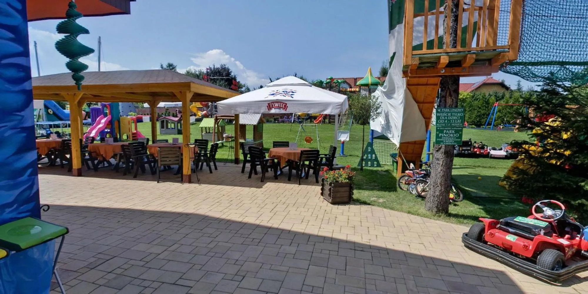 Patio in Eko Hotel Na Wierzynka & Park Pinokia