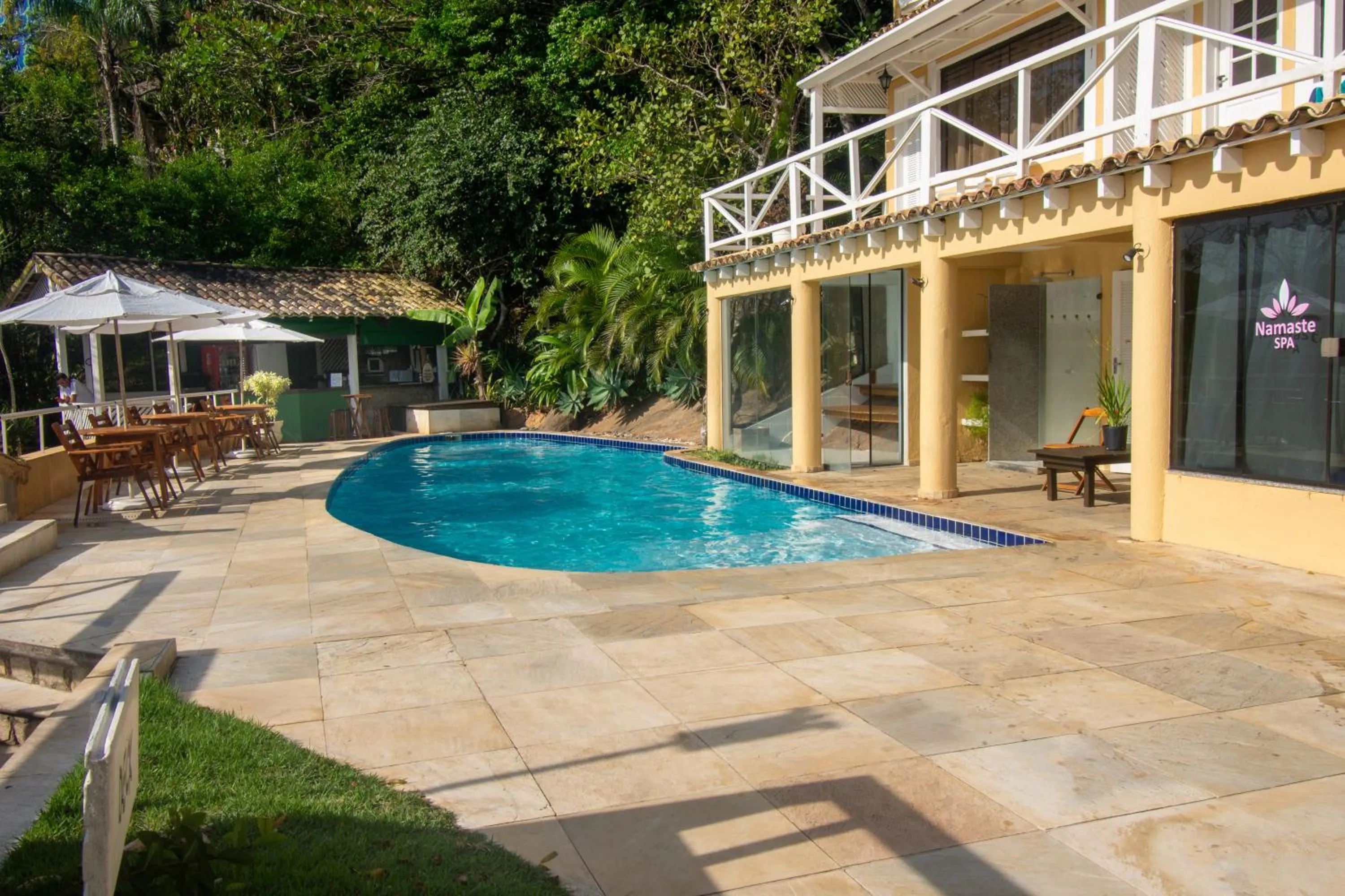 Property building in Pousada e Spa Villa Mercedes by Latitud Hoteles