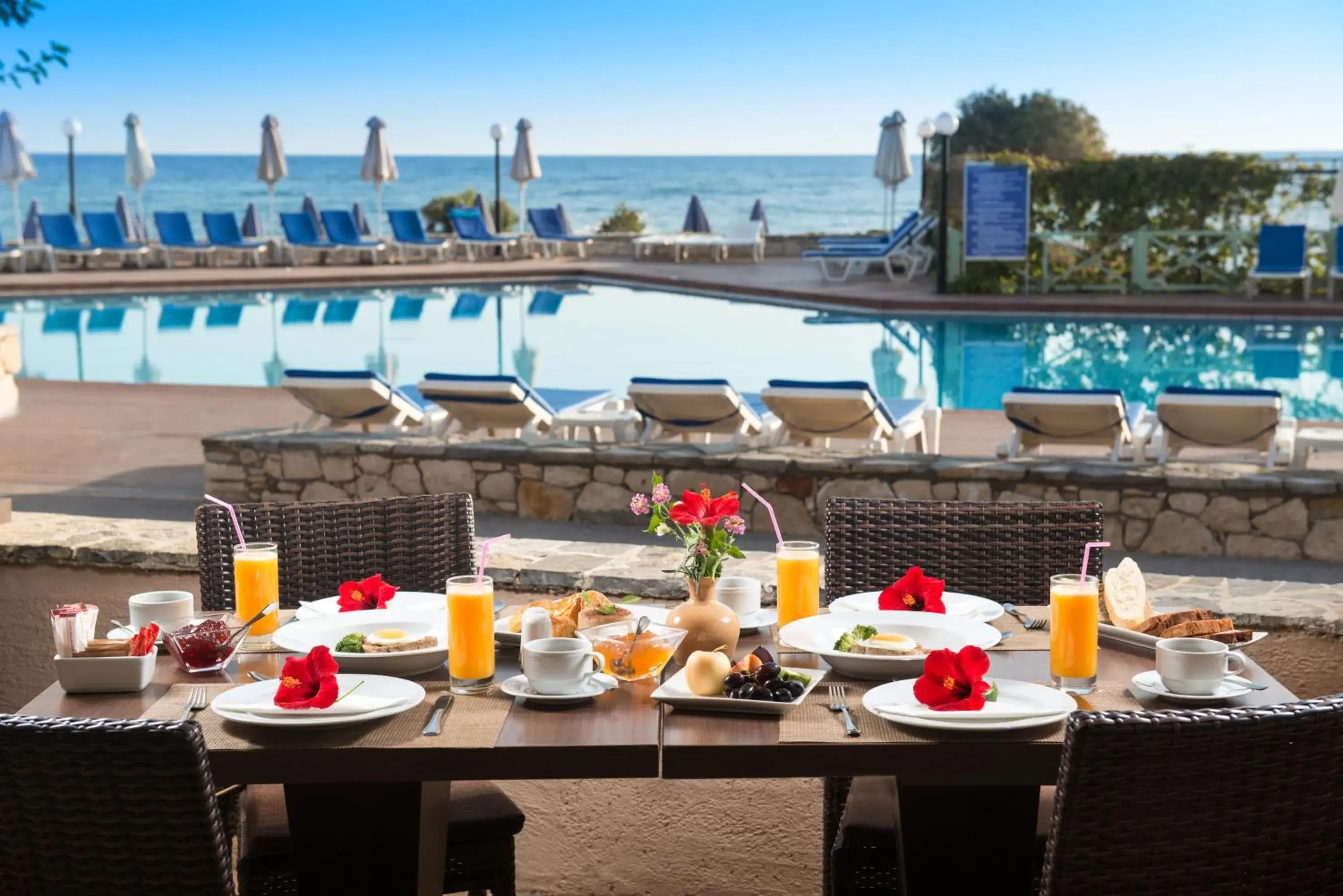 Restaurant/places to eat in Silva Beach Hotel Restaurant/places to eat in Silva Beach Hotel
