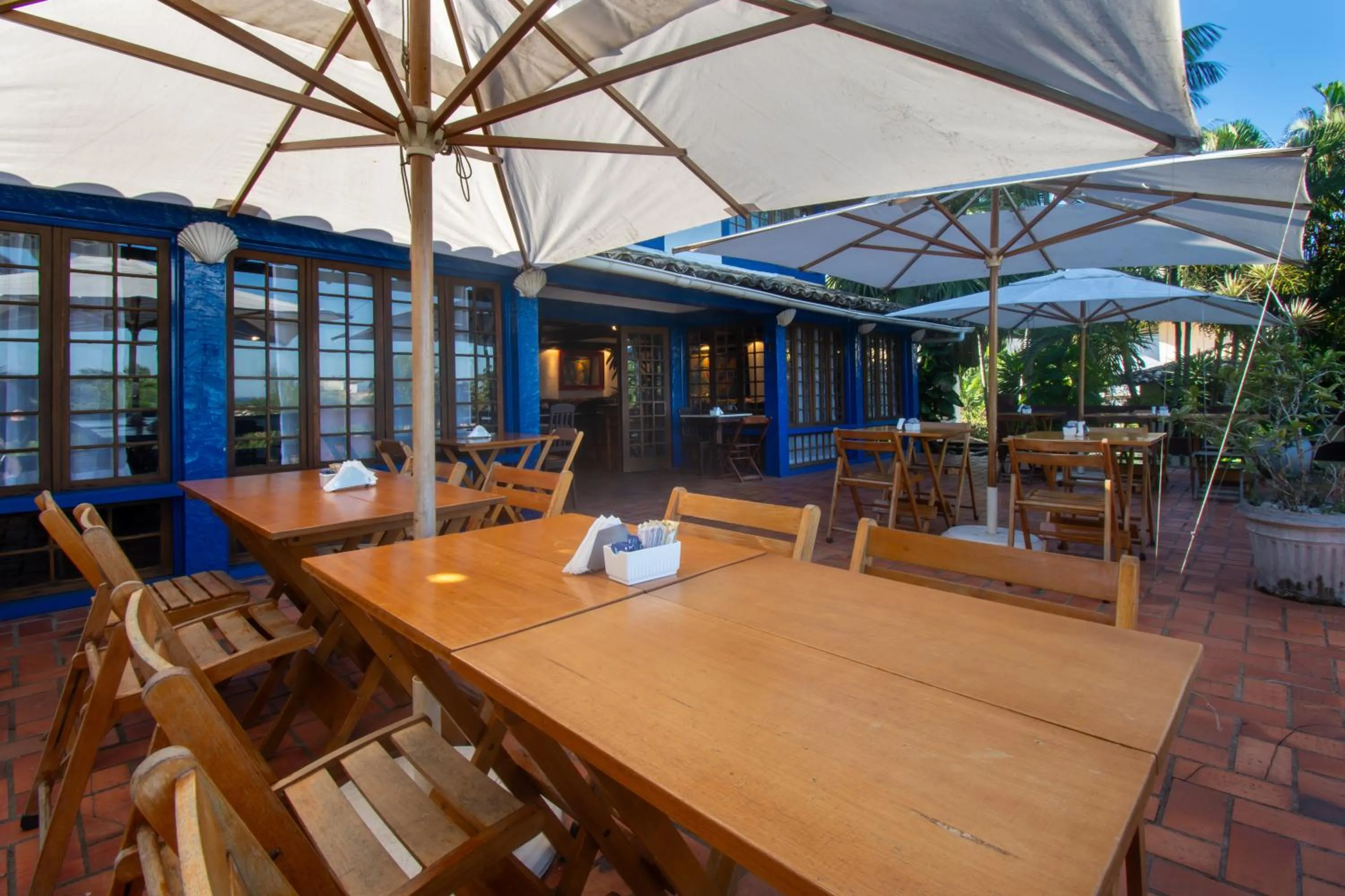 Buffet breakfast in Pousada Lestada by Latitud Hoteles