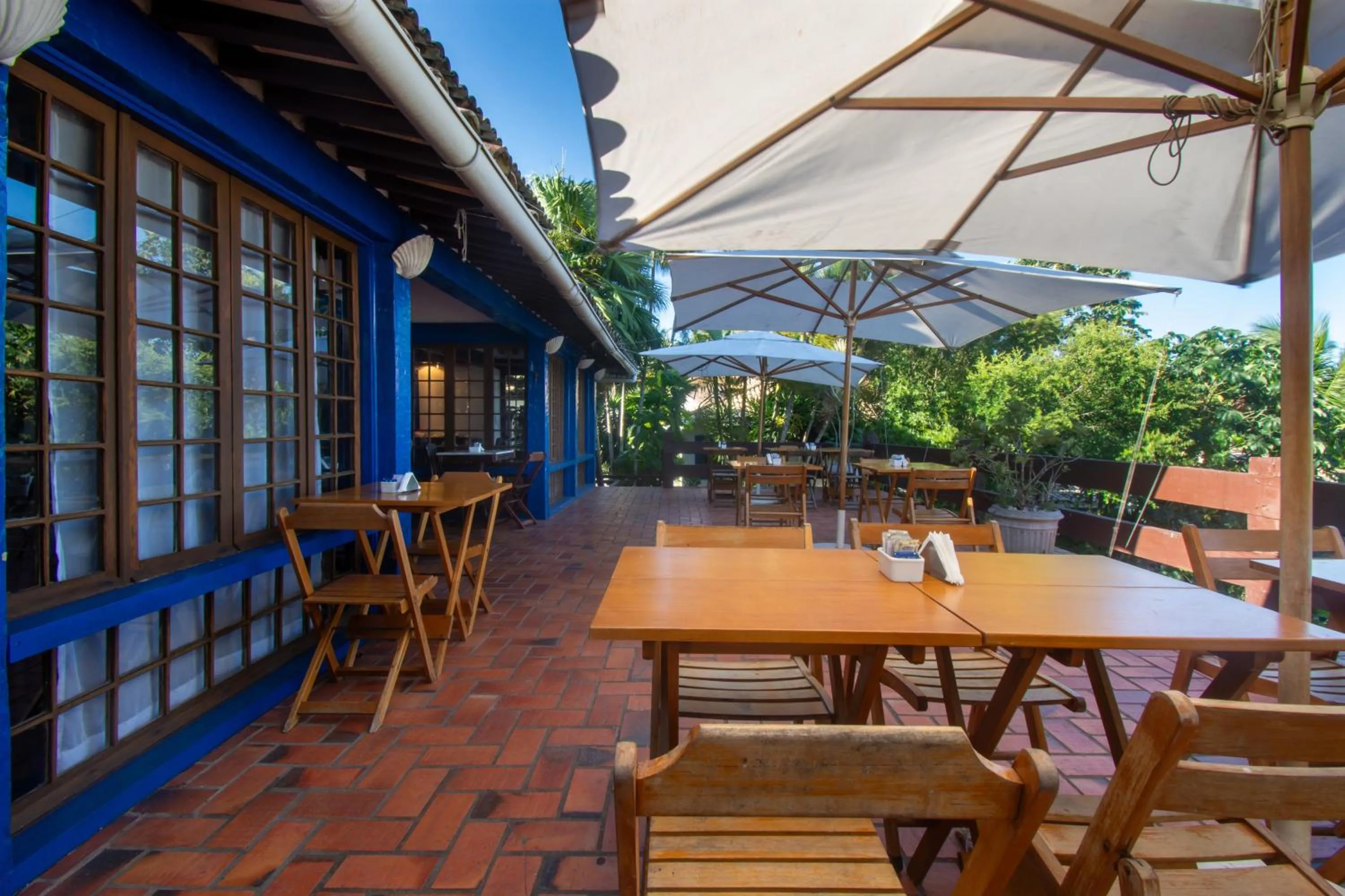 Buffet breakfast in Pousada Lestada by Latitud Hoteles