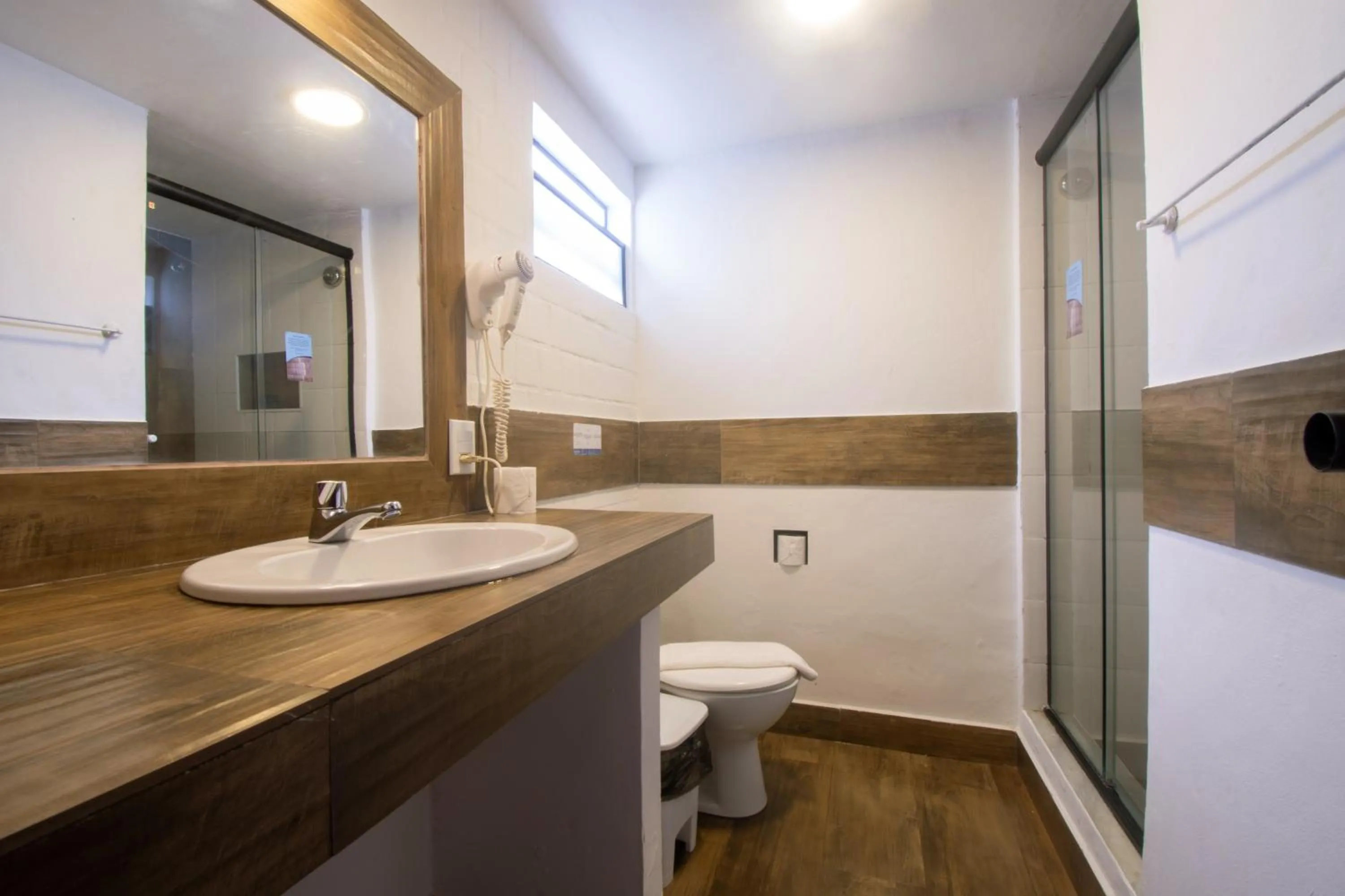 Shower in Pousada Lestada by Latitud Hoteles