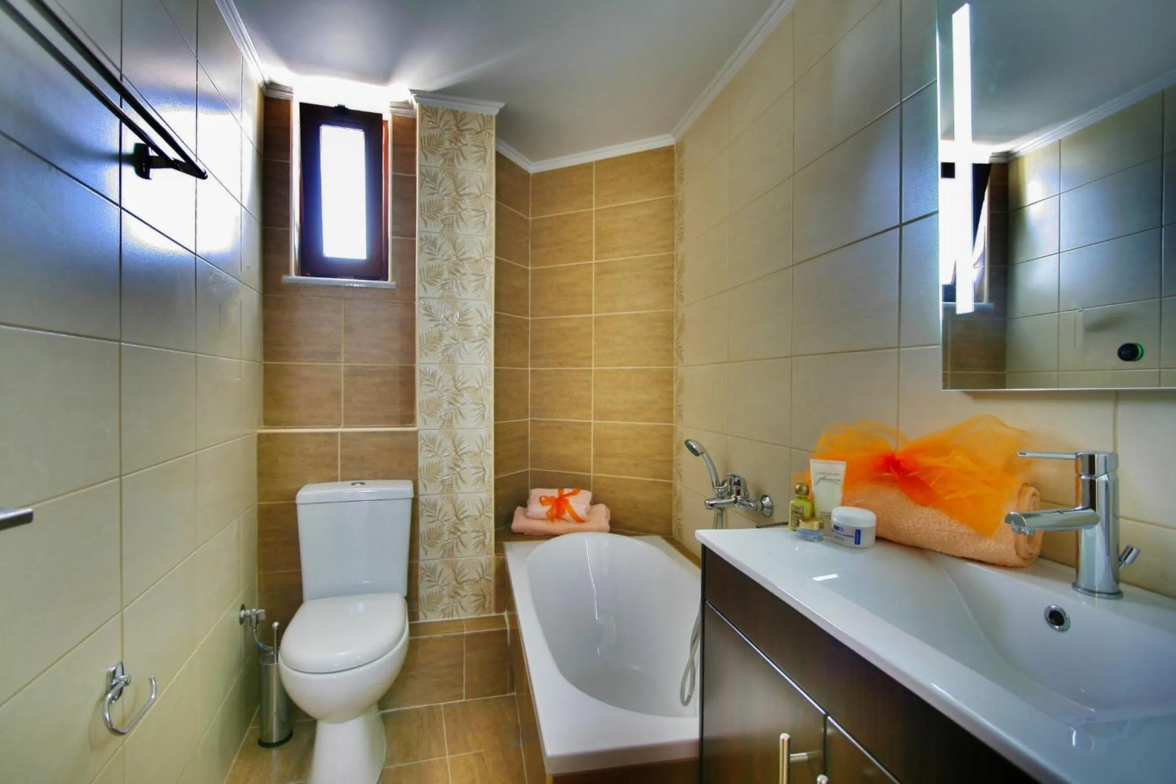 Shower in Esthisis Suites Chania