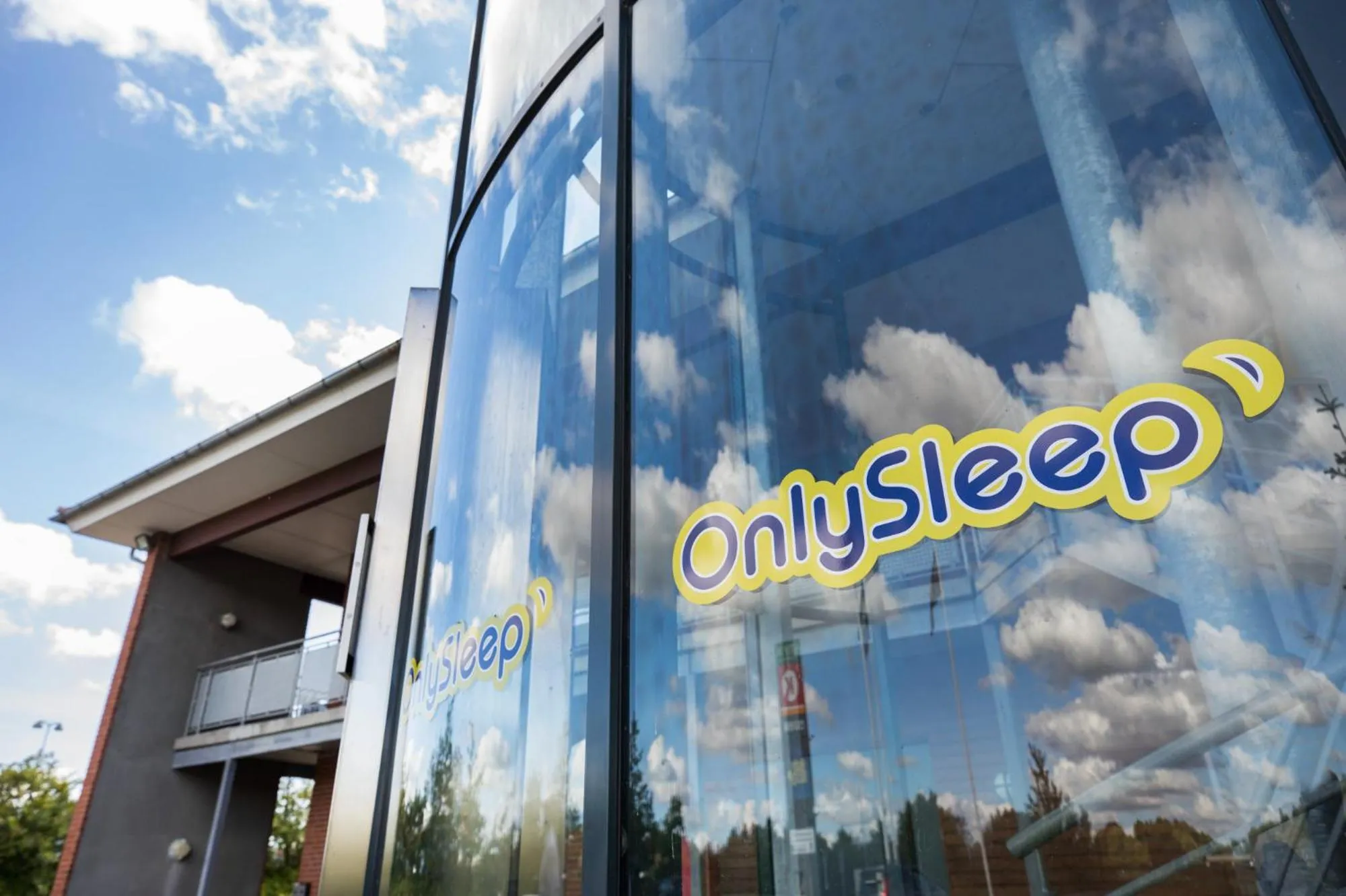 Facade/entrance in OnlySleep Trafikcenter