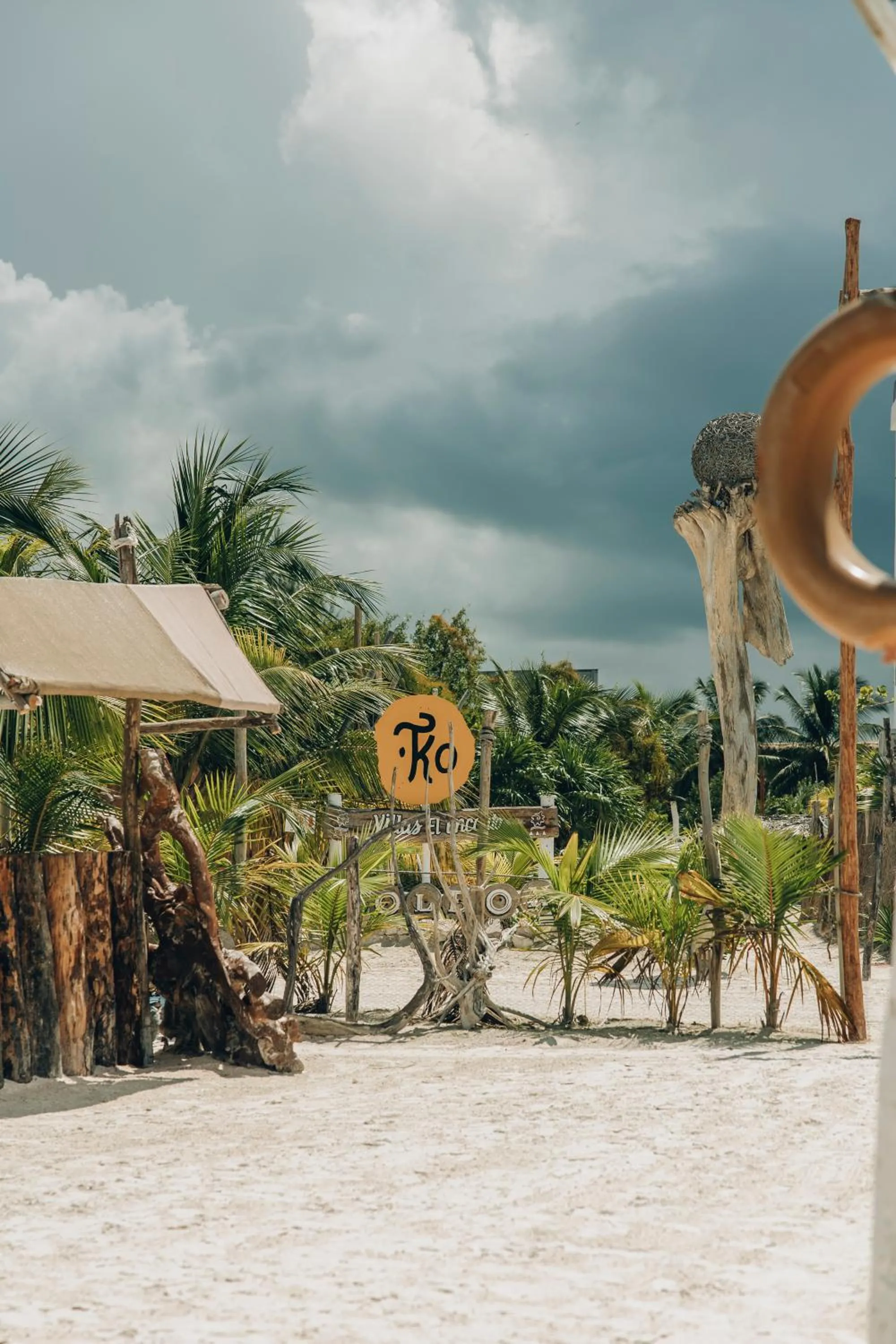 Beach in Tekio Beach Hotel