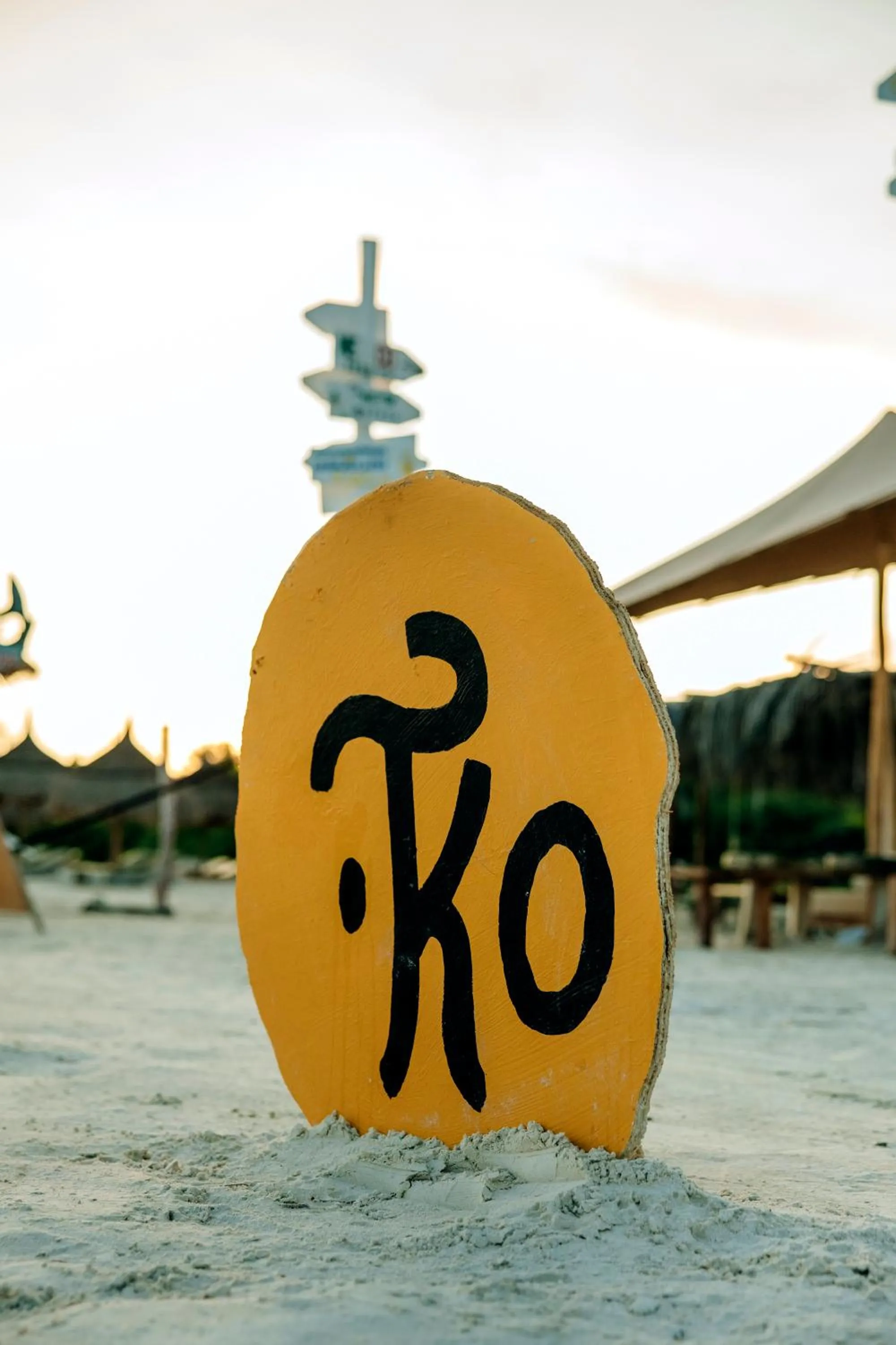 Logo/Certificate/Sign in Tekio Beach Hotel