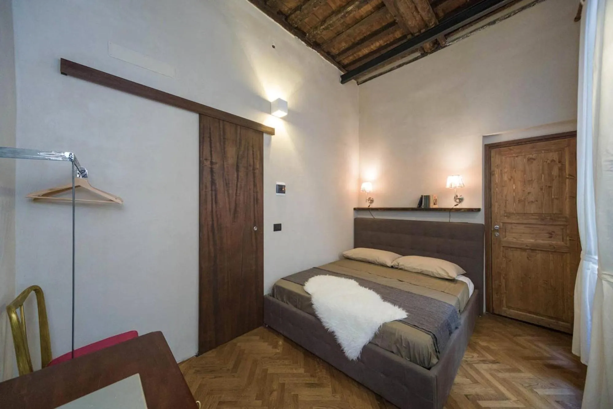 Bed in Charming Genova | Residenza d'epoca