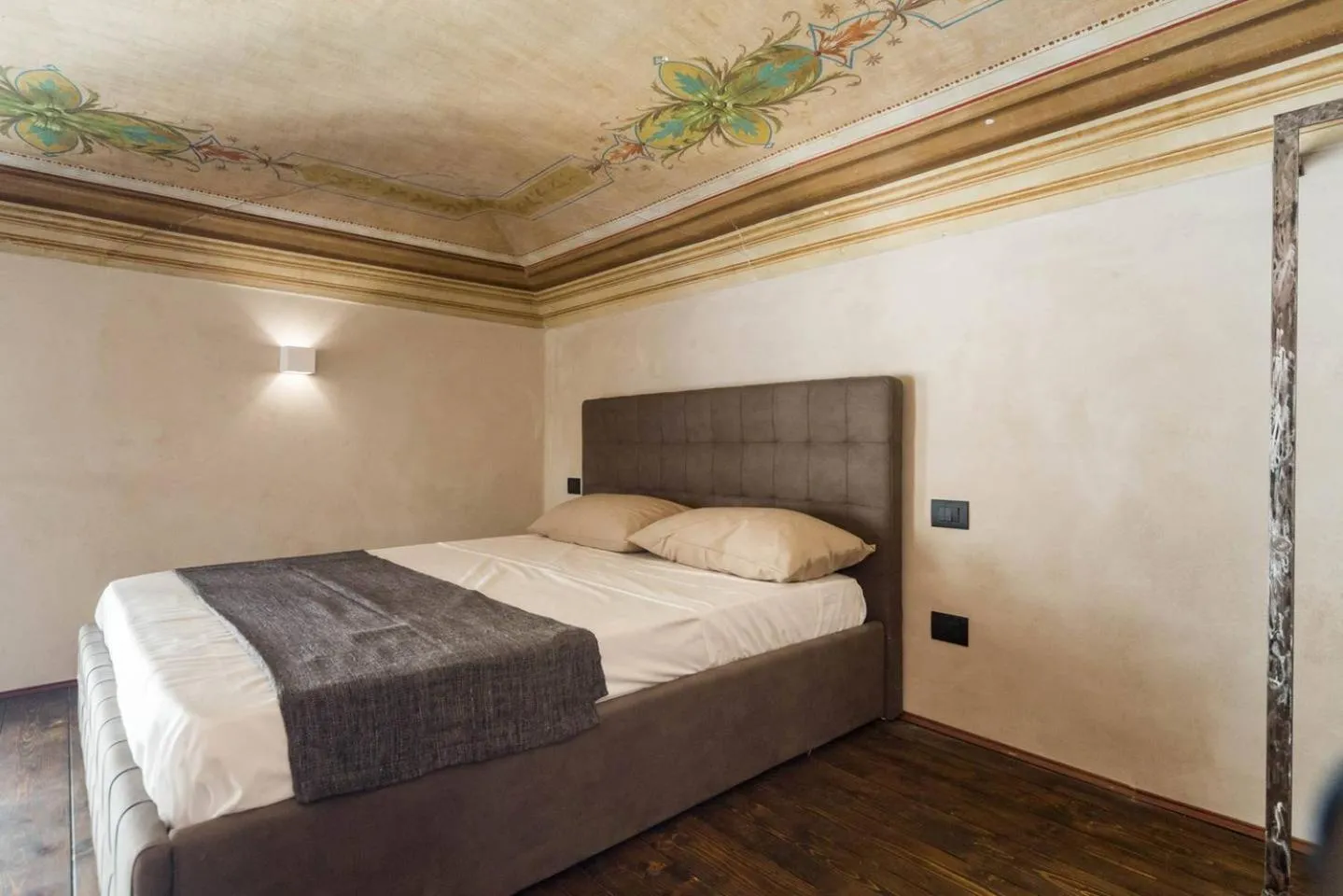 Bed in Charming Genova | Residenza d'epoca