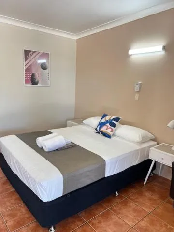 Bed in Childers Budget Accommodation