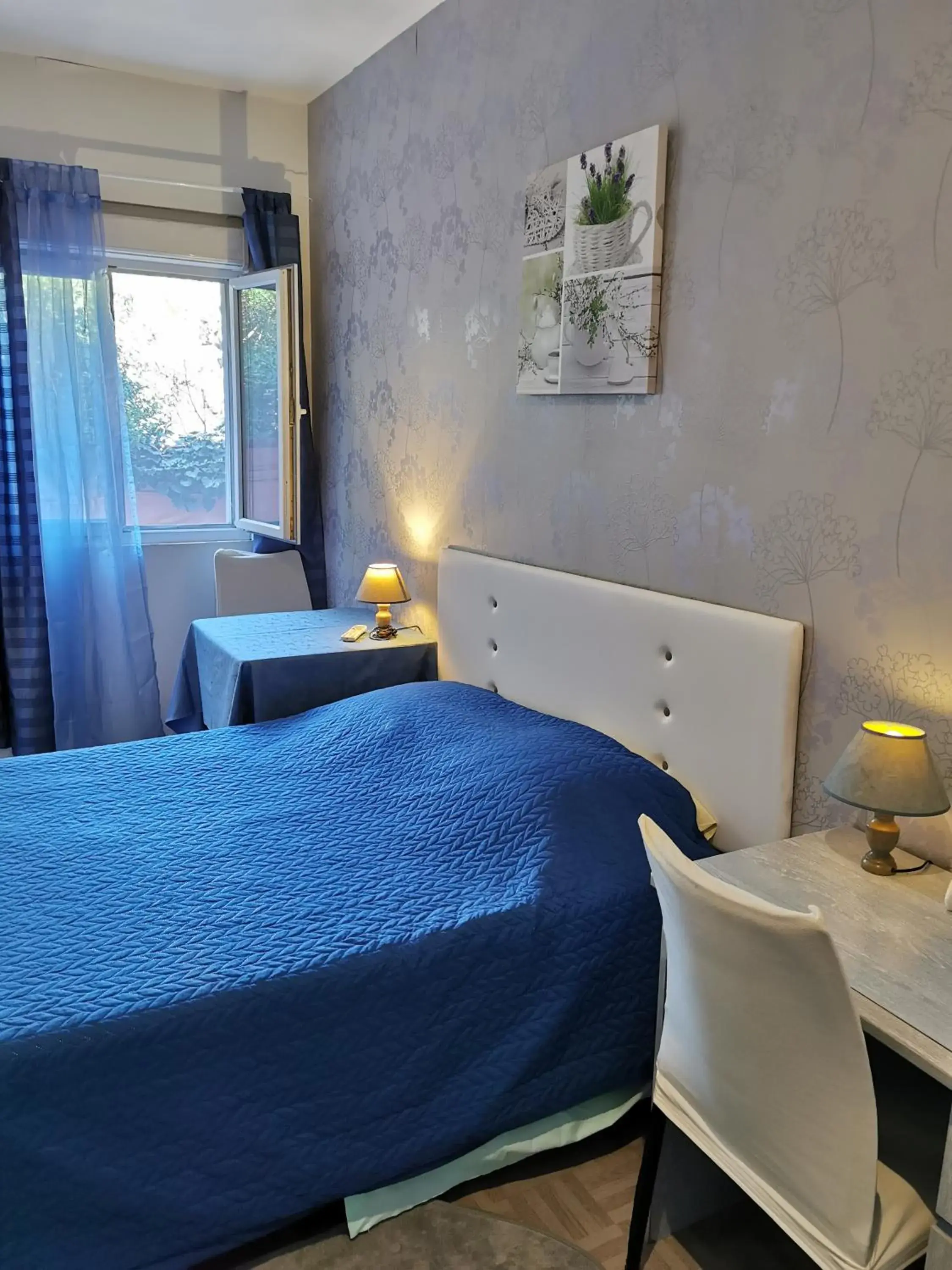 Single Room in La Chaumiere d Agde Single Room in La Chaumiere d Agde
