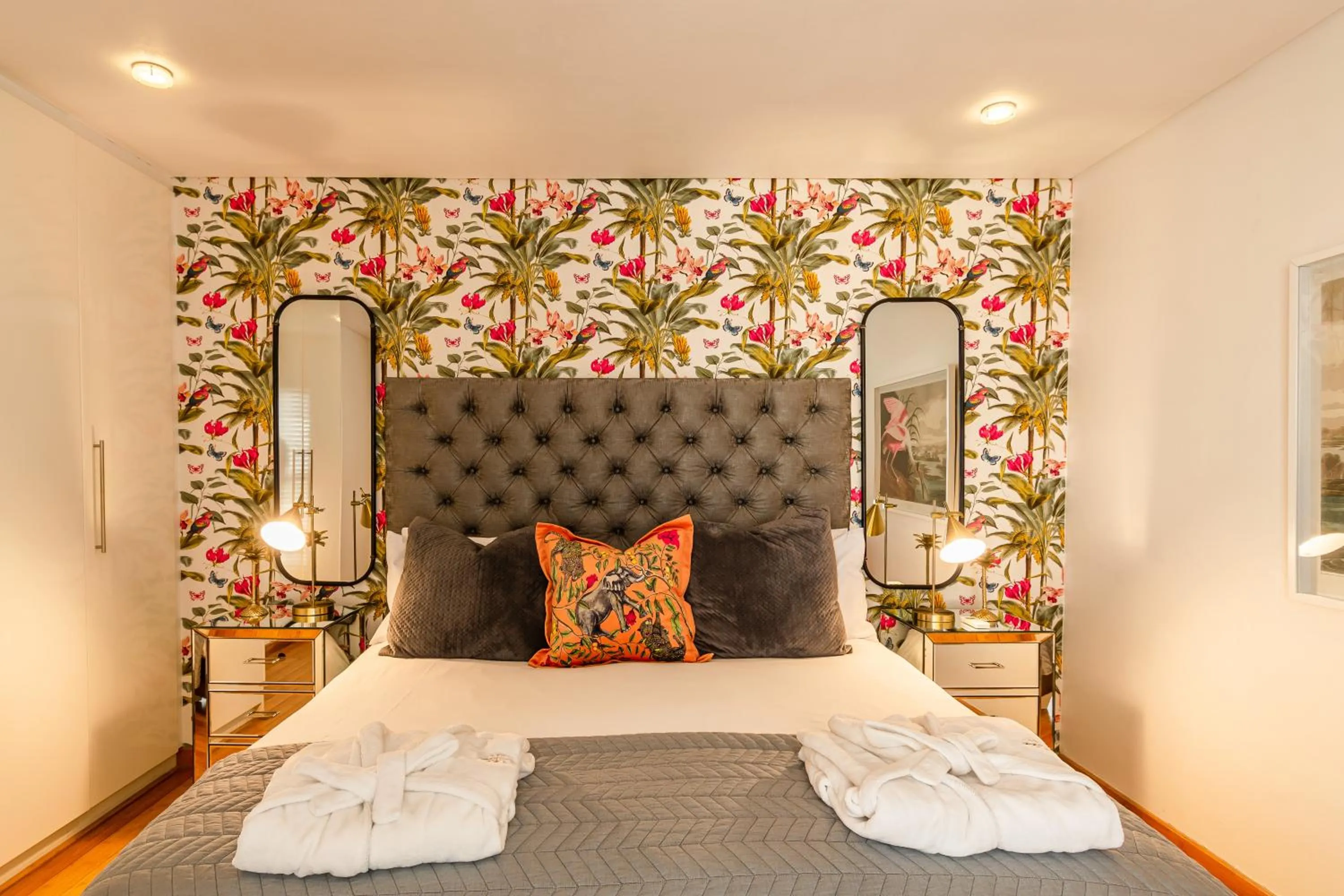 Bedroom, Bed in The Ivy Apartments Franschhoek