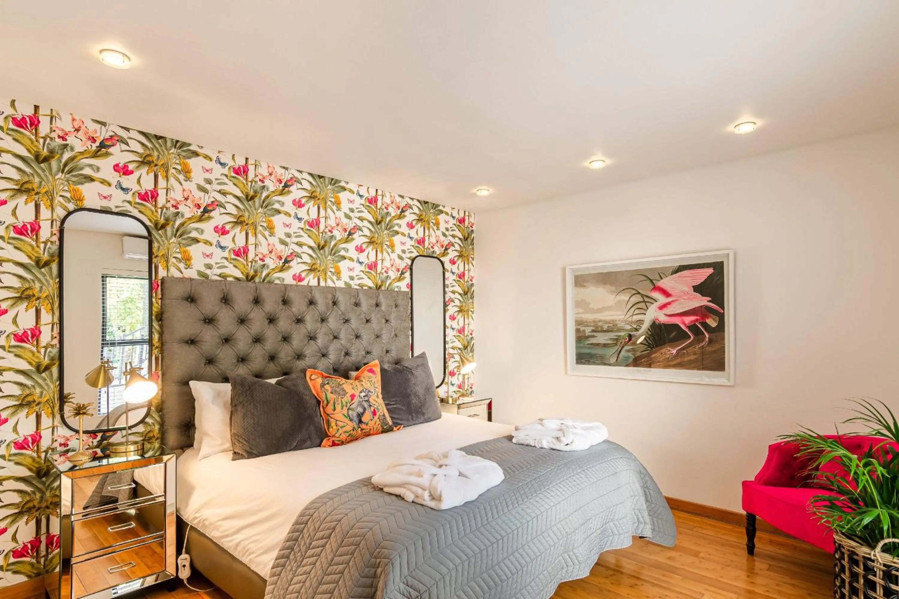 Bedroom, Bed in The Ivy Apartments Franschhoek