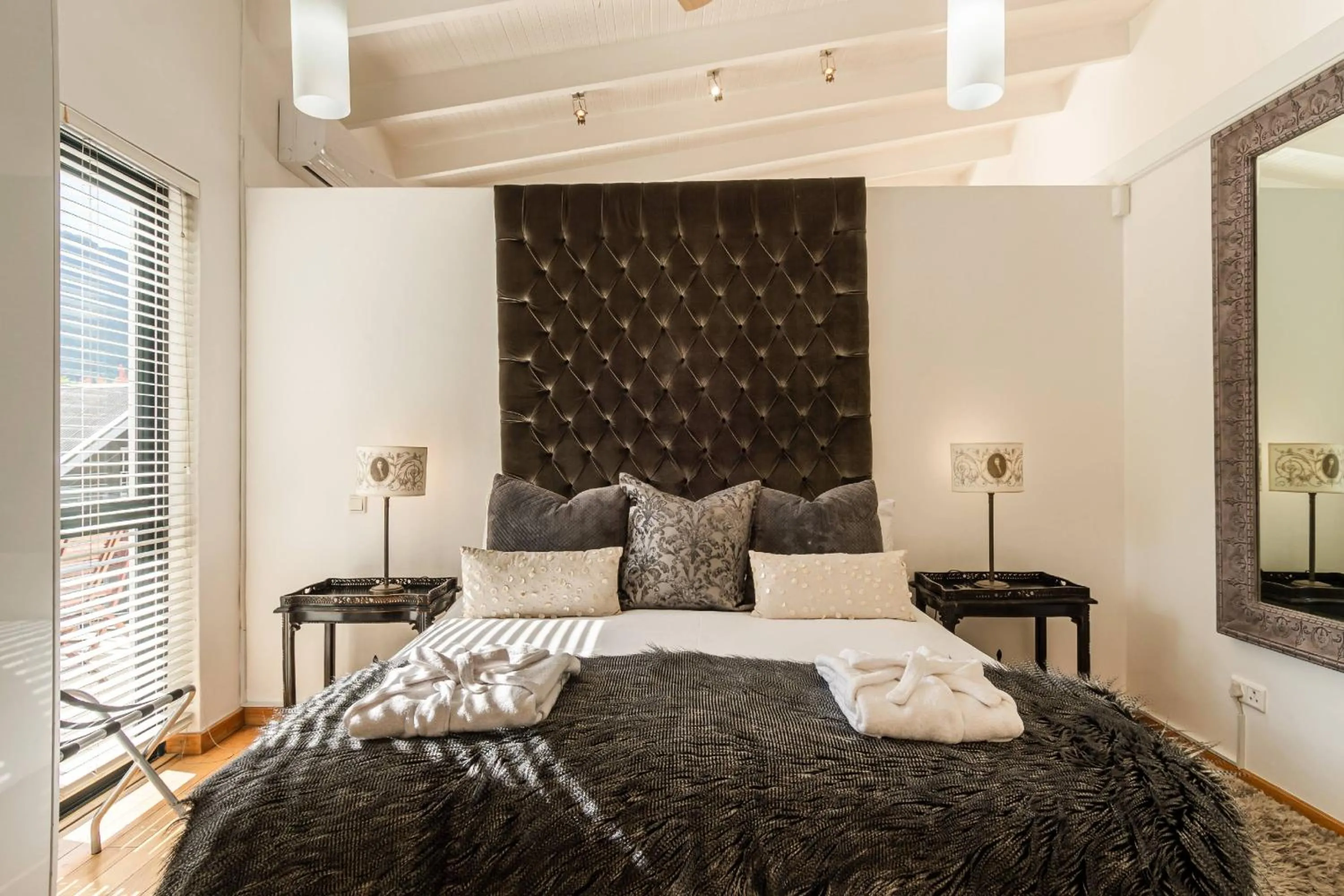 Bedroom, Bed in The Ivy Apartments Franschhoek