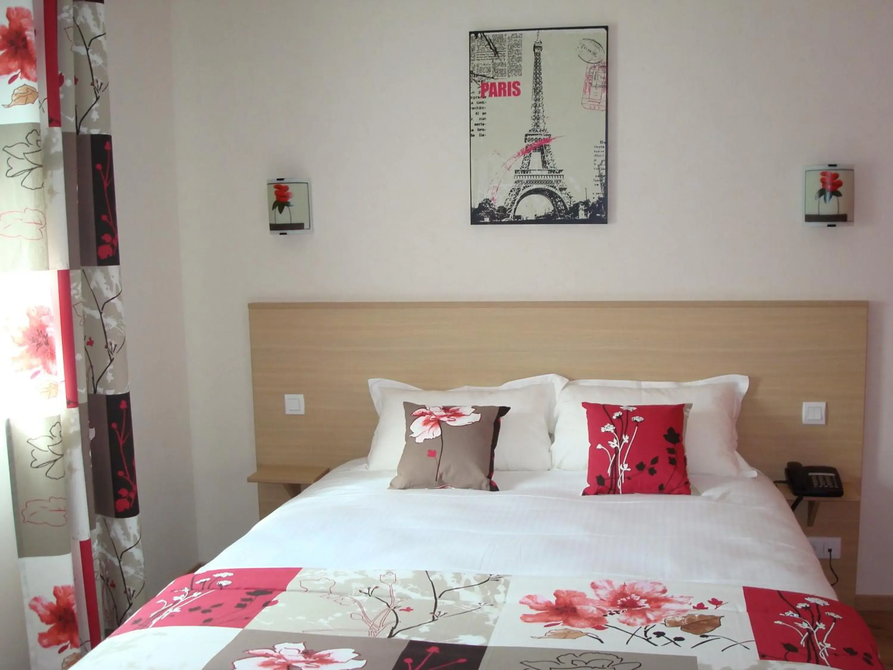 Double Room in Brit Hotel Confort Azur Cholet Nord Double Room in Brit Hotel Confort Azur Cholet Nord