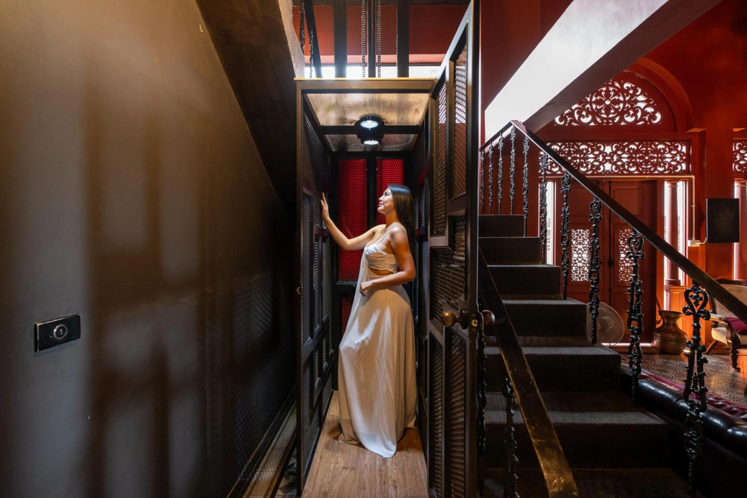 elevator in Amdaeng Bangkok Riverside Hotel