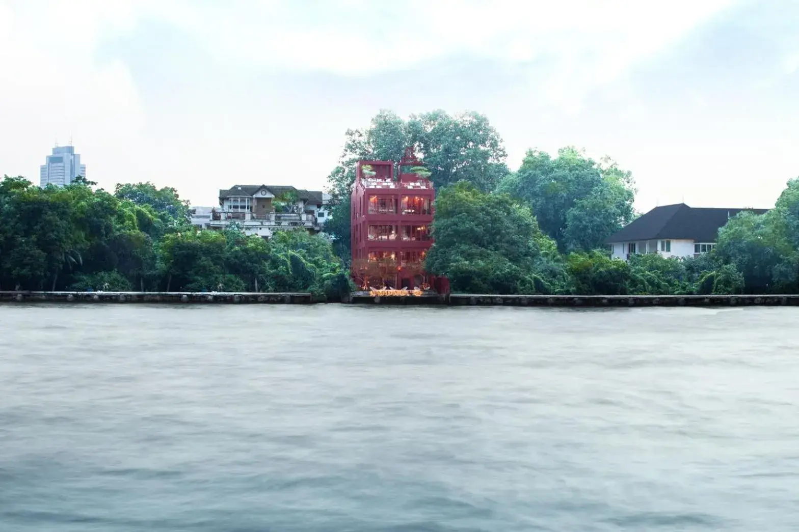 Property building in Amdaeng Bangkok Riverside Hotel Property building in Amdaeng Bangkok Riverside Hotel