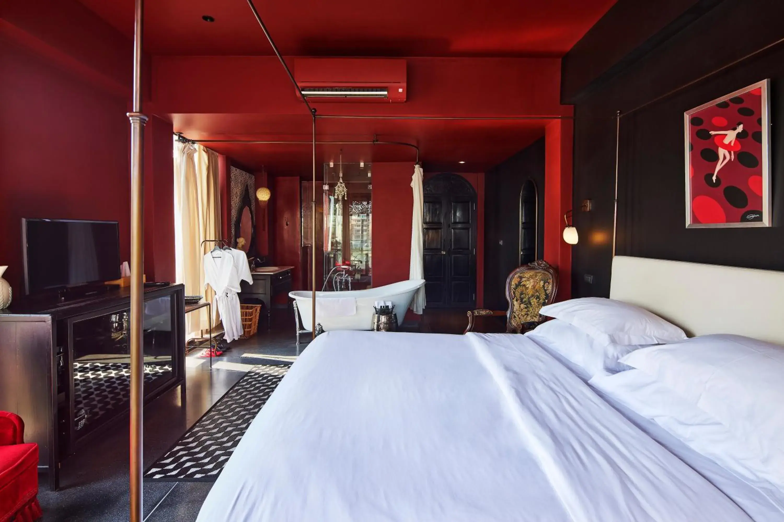 Bedroom, Bed in Amdaeng Bangkok Riverside Hotel Bedroom, Bed in Amdaeng Bangkok Riverside Hotel