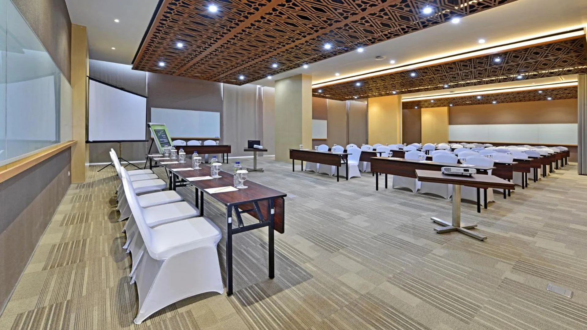 Whiz Prime Hotel Khatib Sulaiman Padang