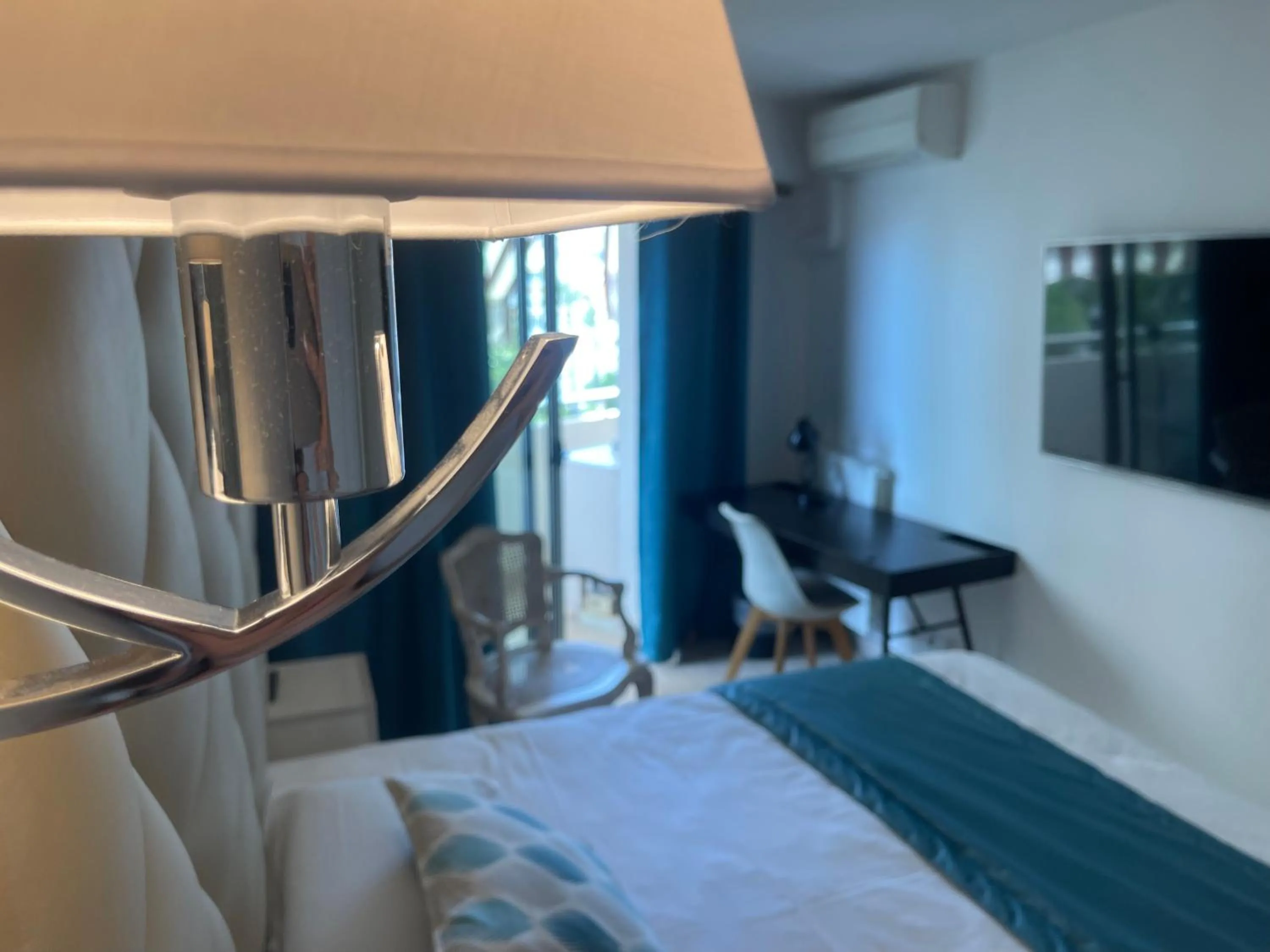 Bedroom, Bed in Hotel Le Fouquet's