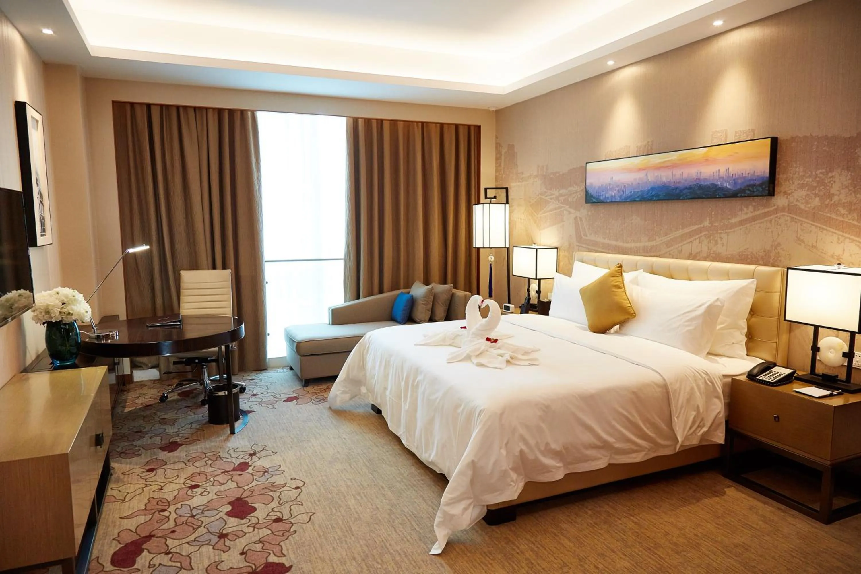 Photo of the whole room in The Thousand Lantern Lake Hotel