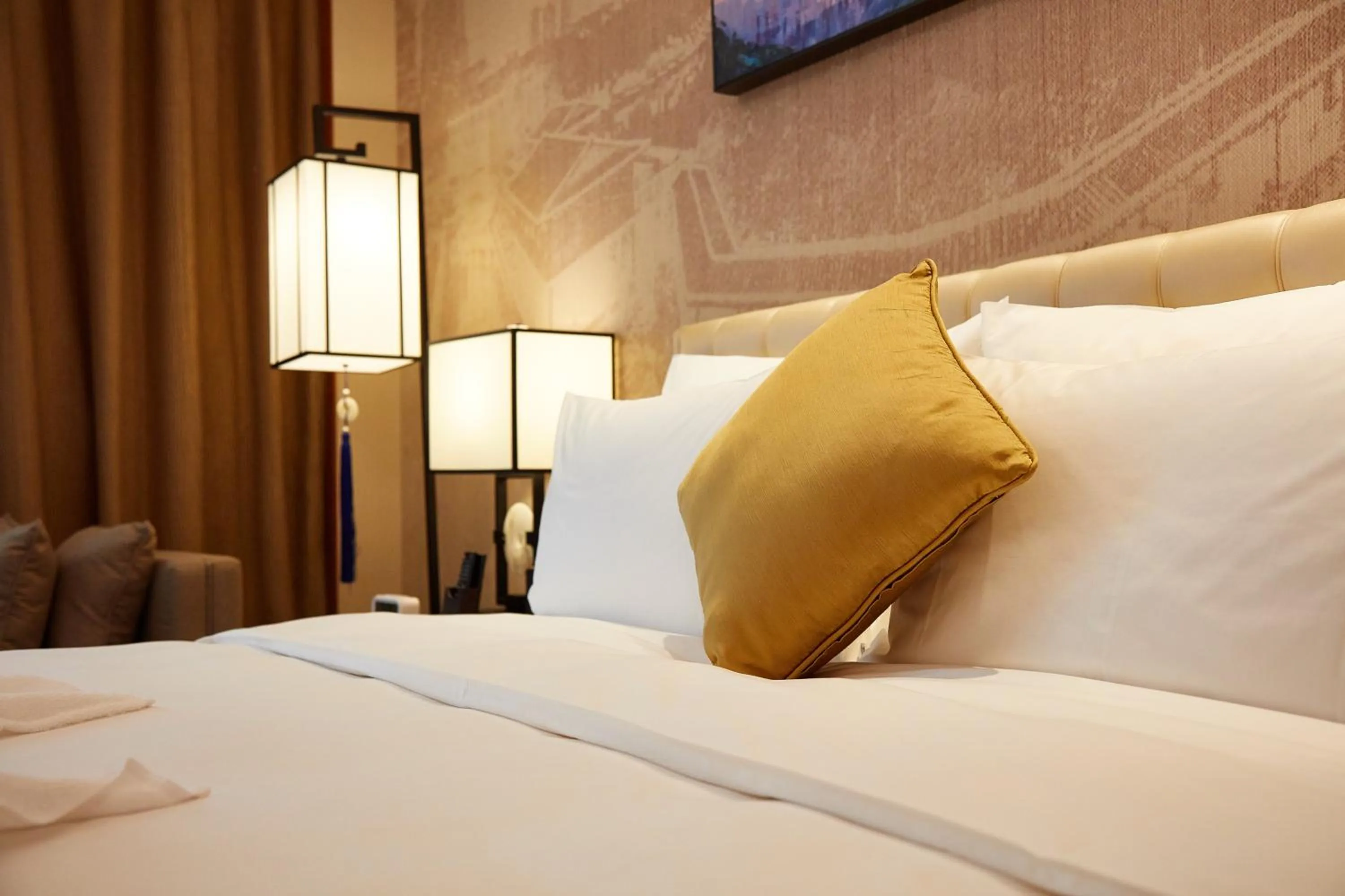 Decorative detail in The Thousand Lantern Lake Hotel