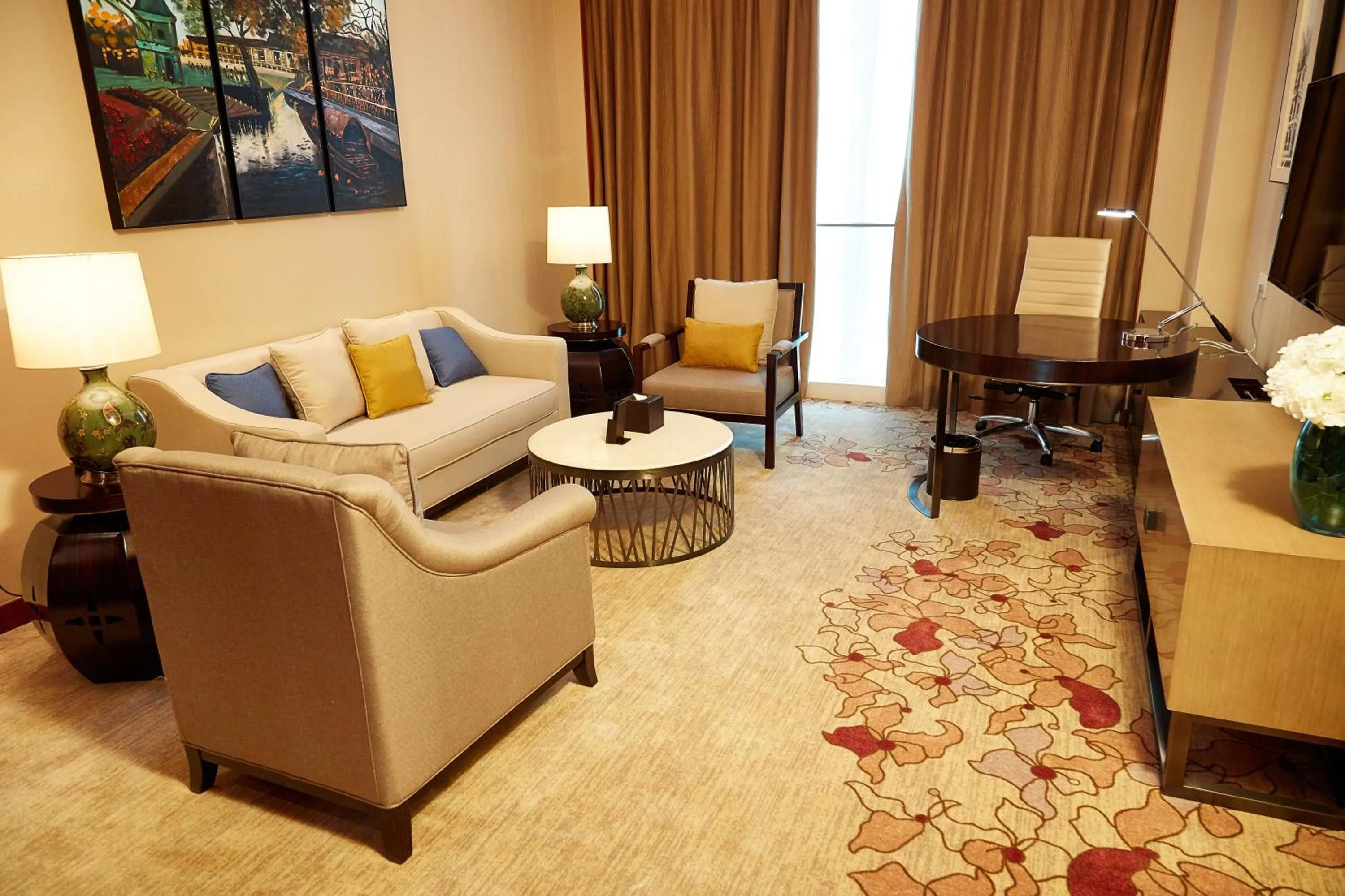 Library, Seating Area in The Thousand Lantern Lake Hotel