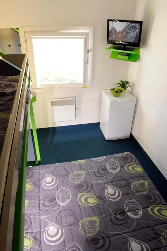 TV and multimedia, Bed in My KB Hôtel Montélimar