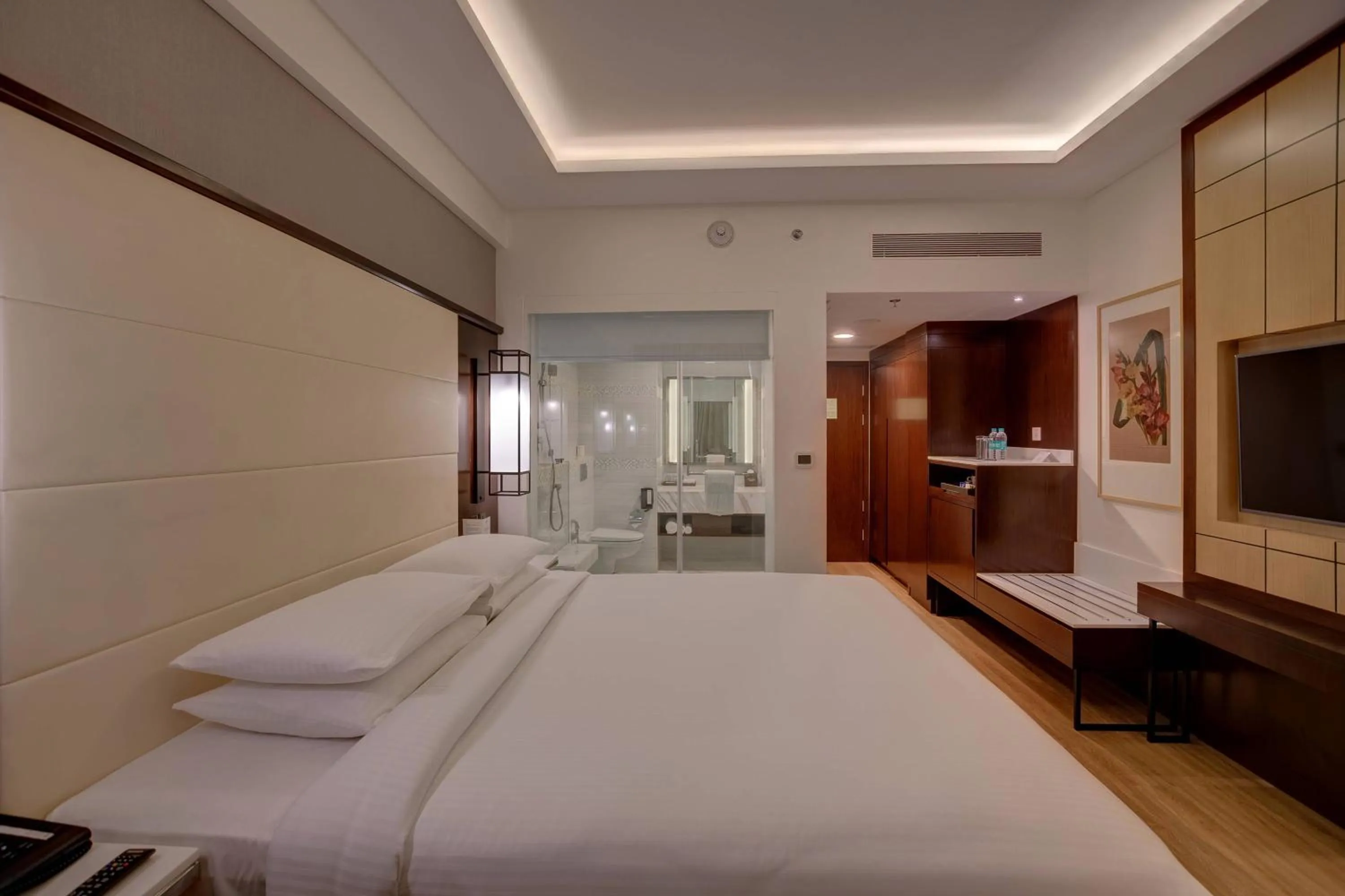 Photo of the whole room, Bed in Courtyard by Marriott Surat