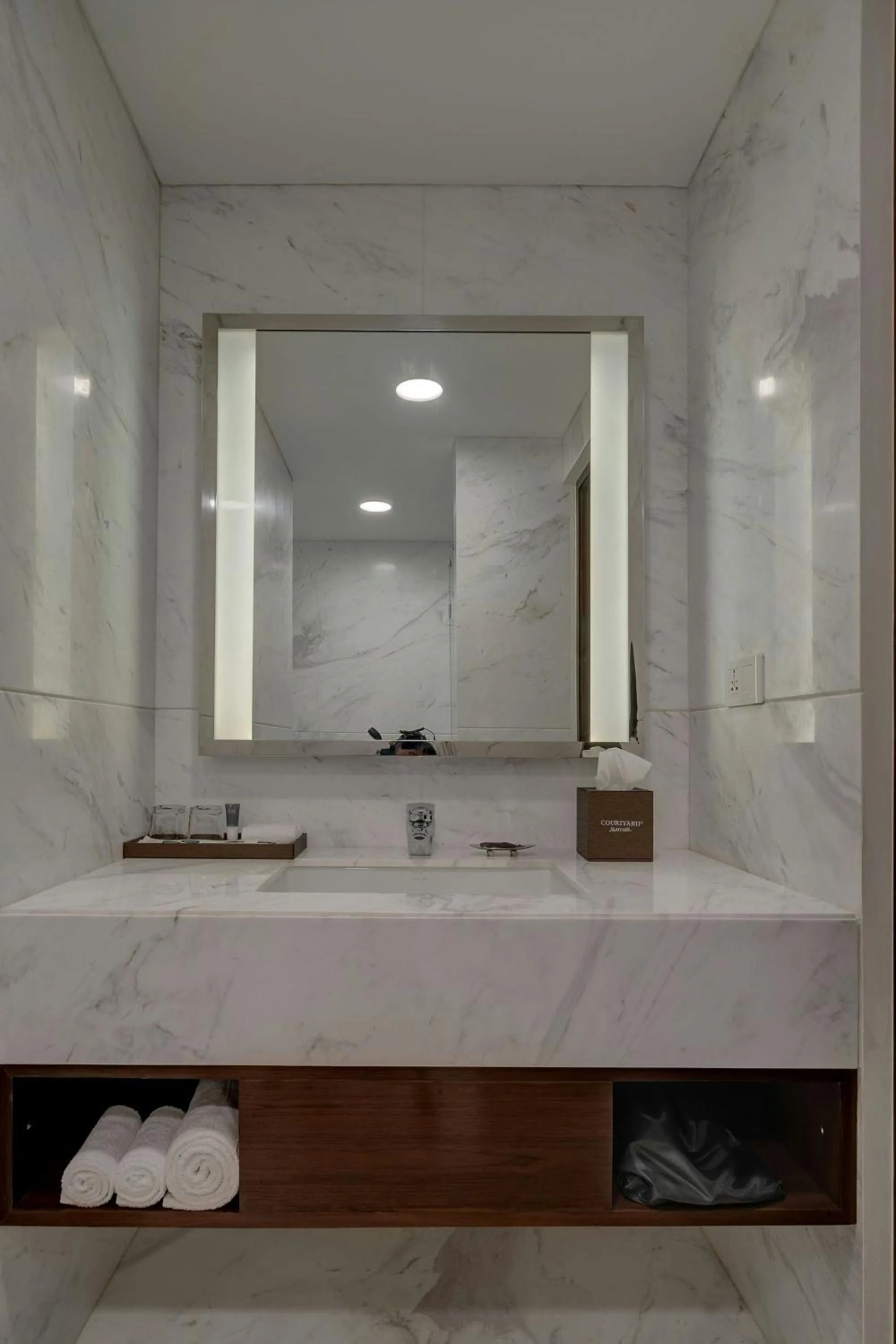 Photo of the whole room in Courtyard by Marriott Surat