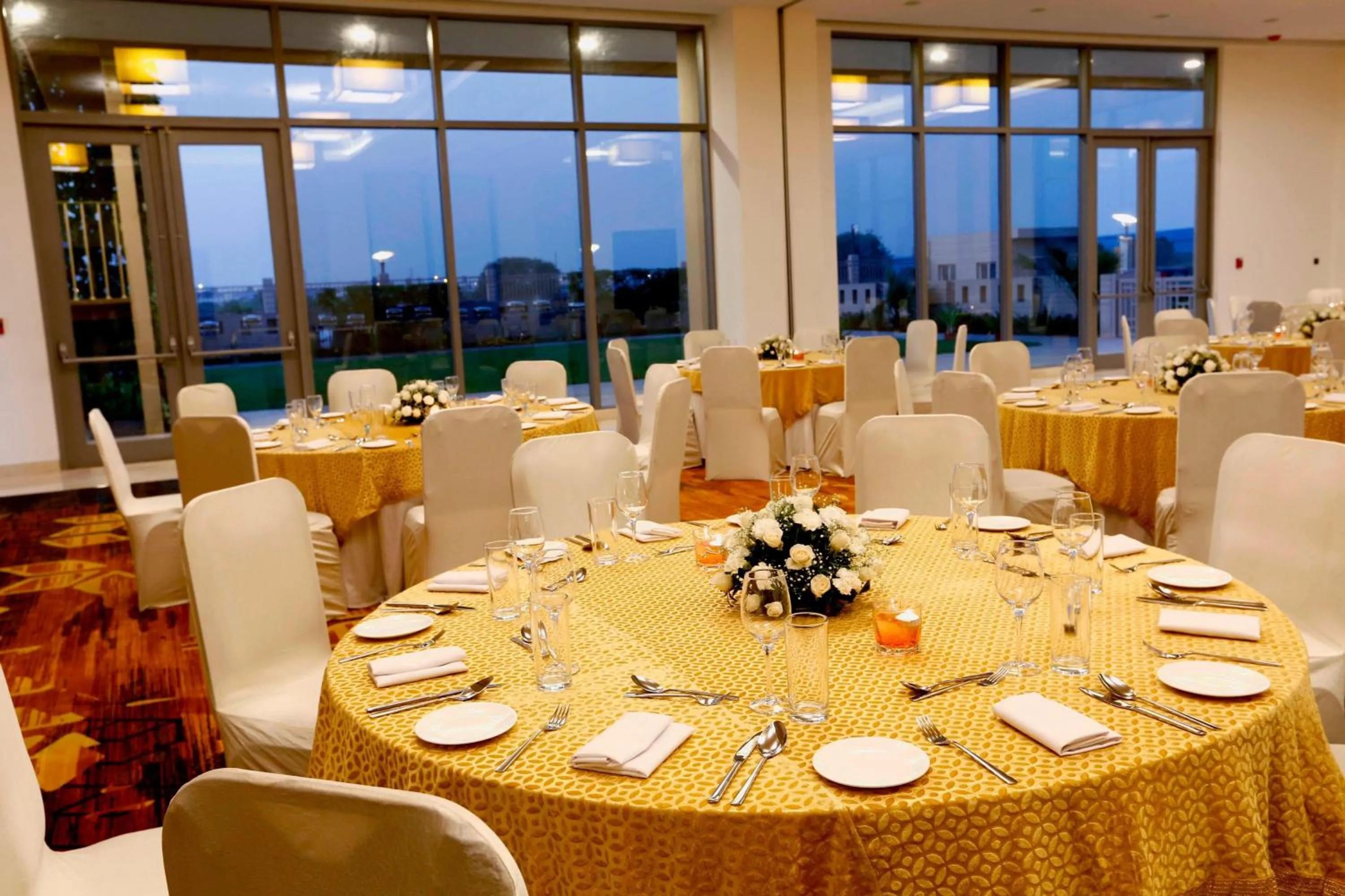 Banquet/Function facilities in Courtyard by Marriott Surat
