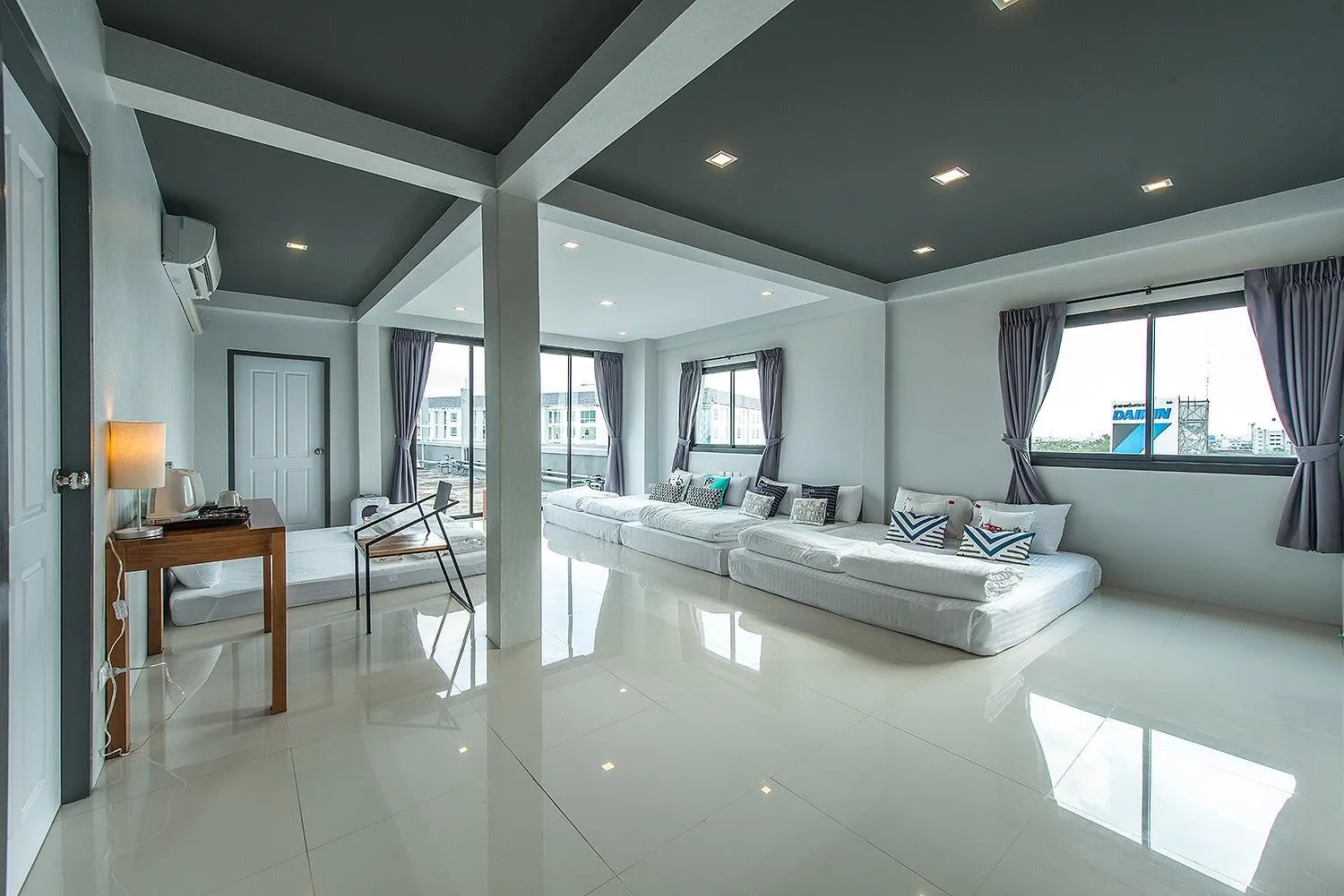 Bedroom, Bed in Sleep Station