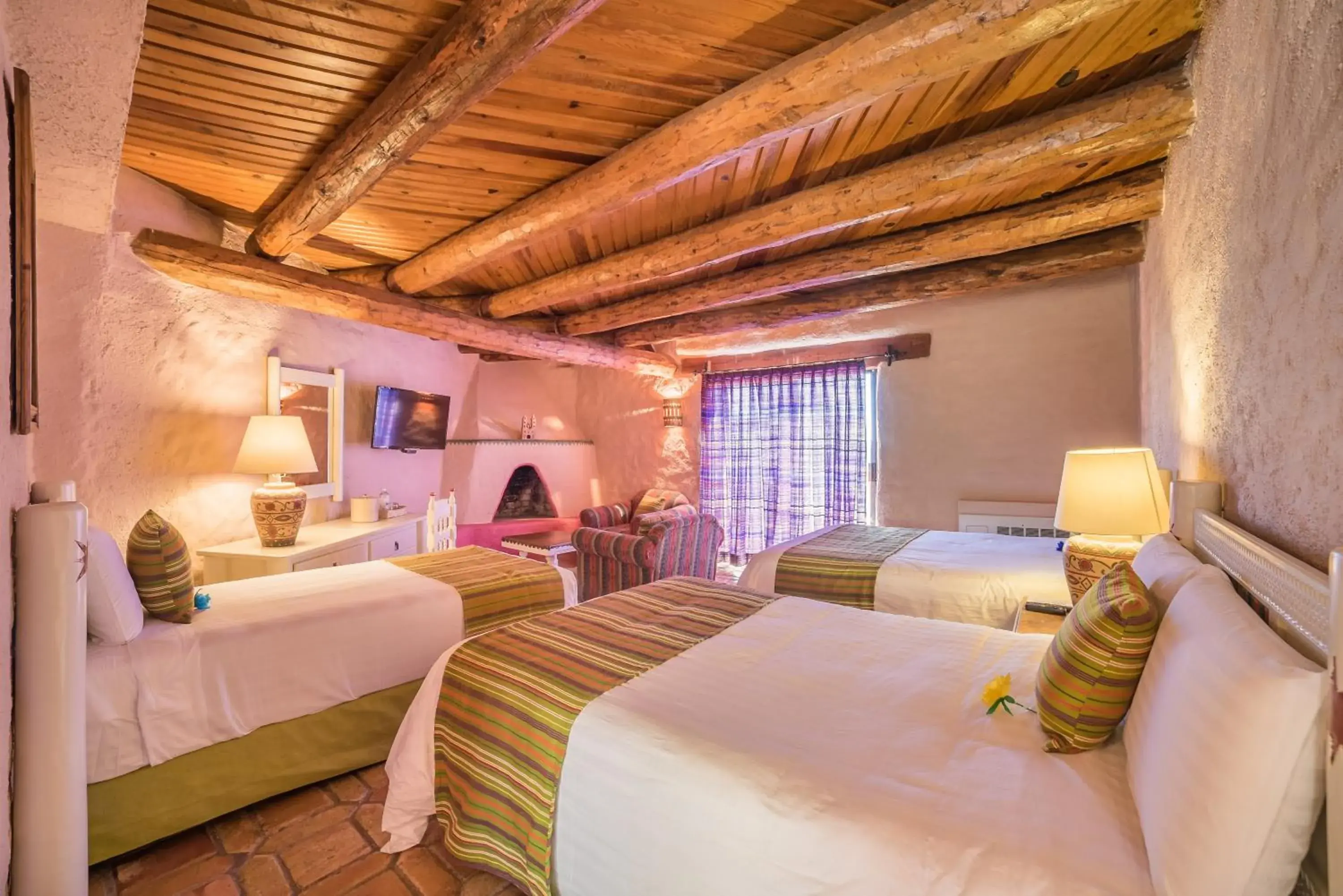 Photo of the whole room, Bed in Hotel El Mirador - Balderrama Hotel Collection Photo of the whole room, Bed in Hotel El Mirador - Balderrama Hotel Collection